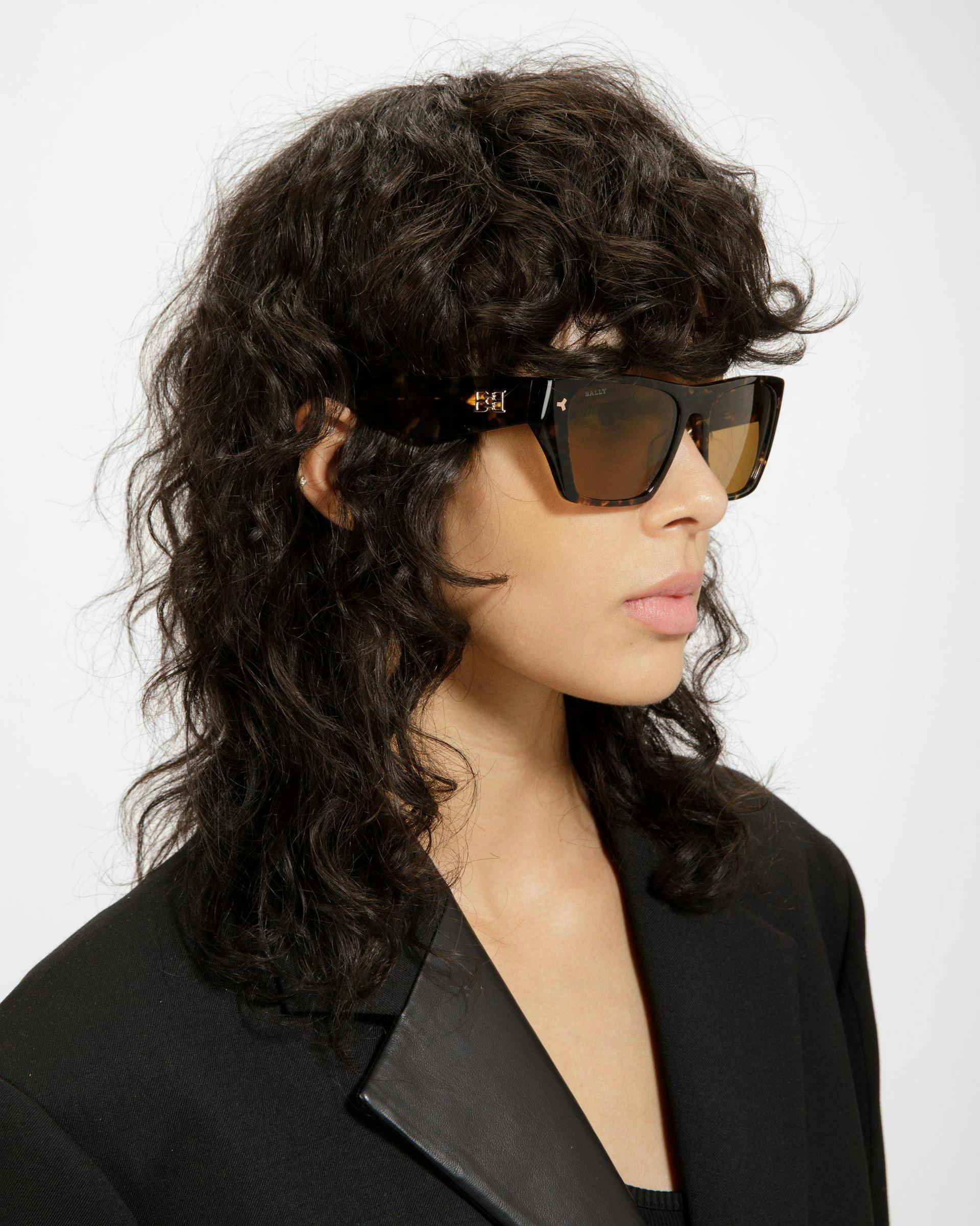 Ashley Geometric Full Rim Sunglasses In Tortoiseshell Plastic - Women's - Bally - 02