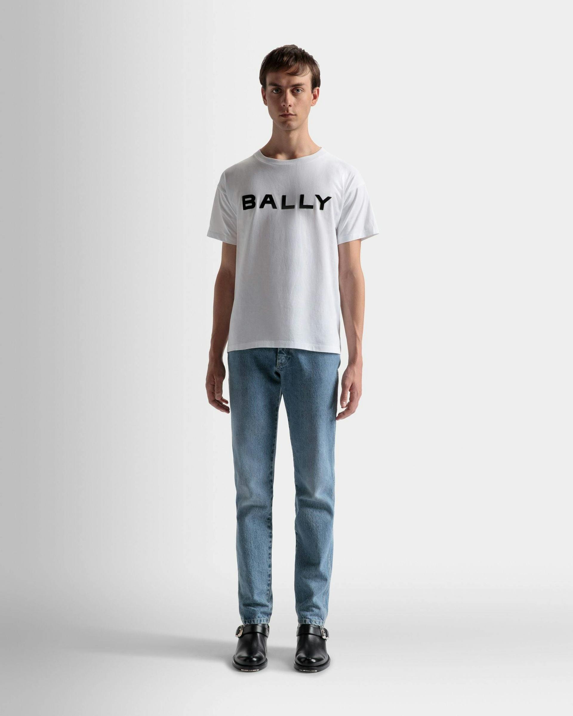Men's Logo T-Shirt In White Cotton | Bally | On Model Front