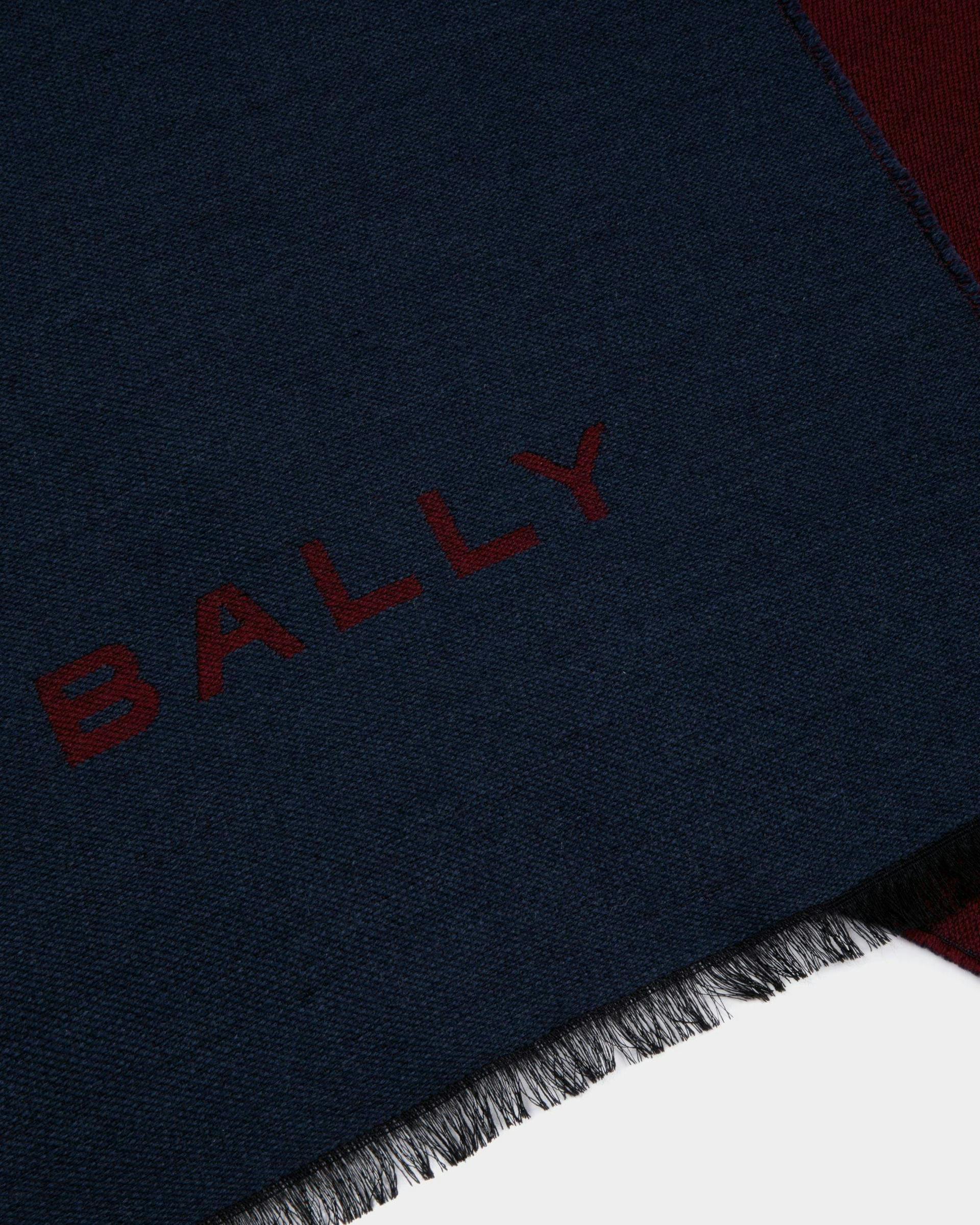 Men's Scarf In Blue And Red Wool | Bally | Still Life Detail
