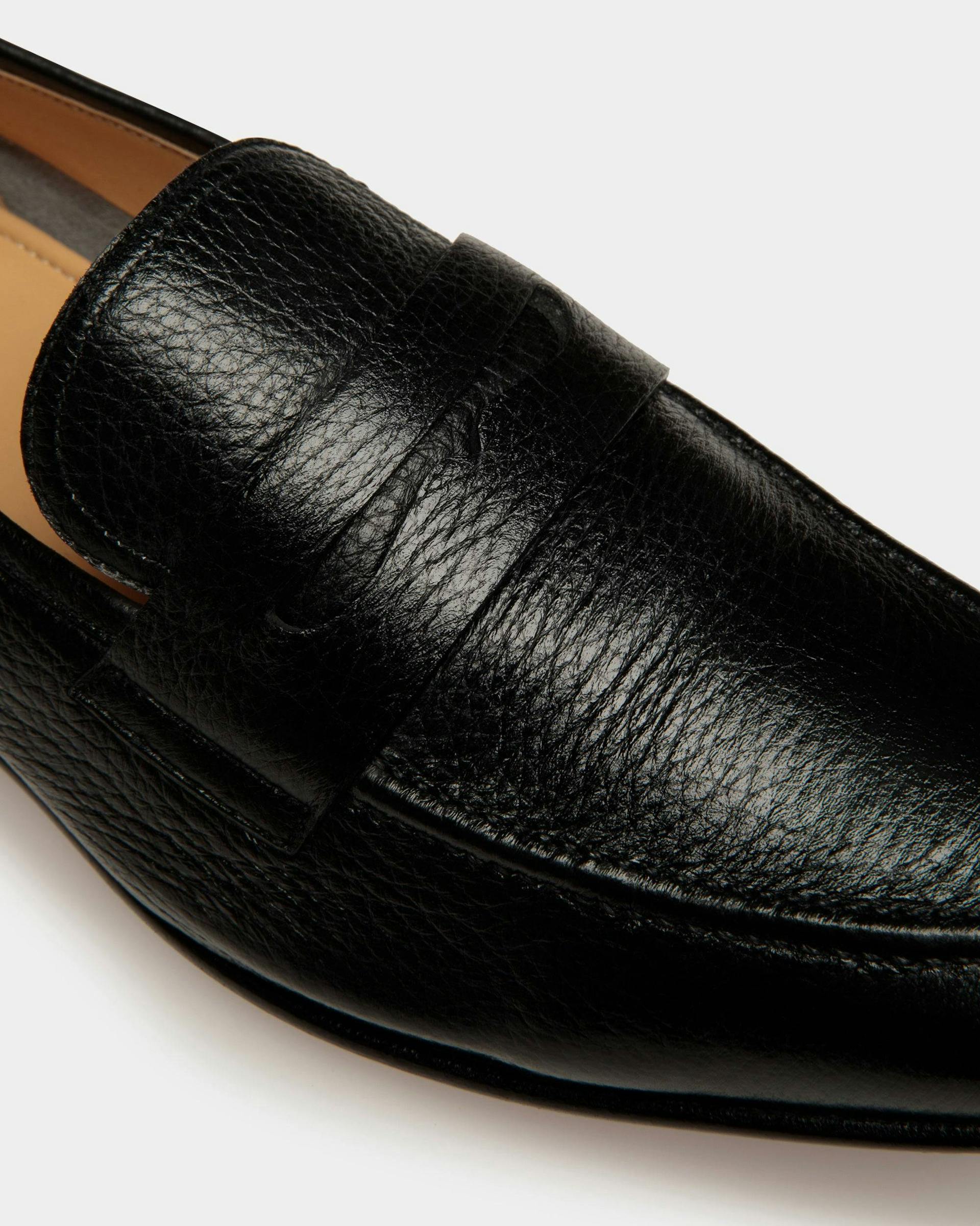 Men's Suisse Loafers In Black Leather | Bally | Still Life Detail