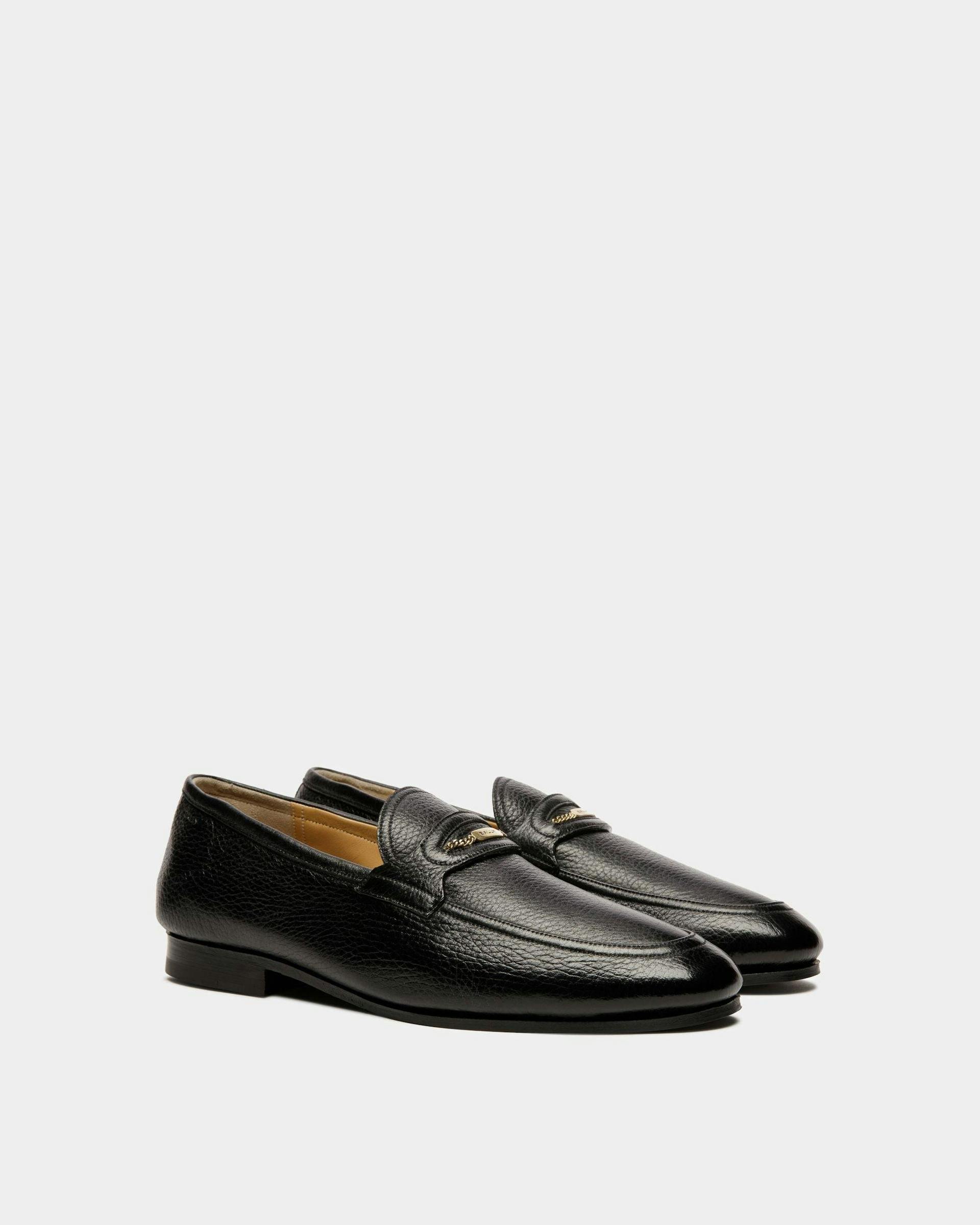 Men's Pesek Loafers In Black Leather | Bally | Still Life 3/4 Front