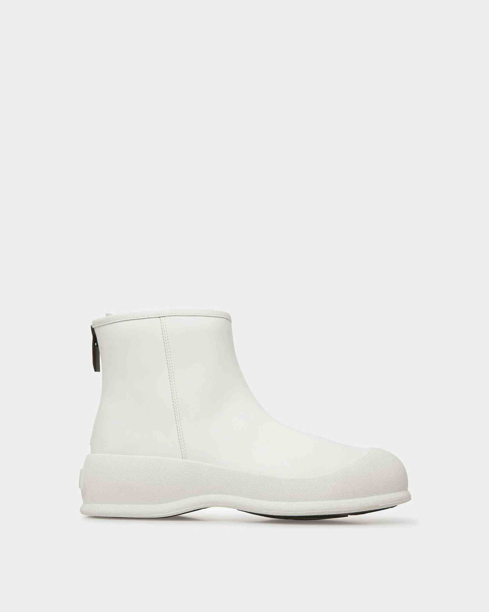 Frei Boots In White Rubber-coated Leather - Women's - Bally