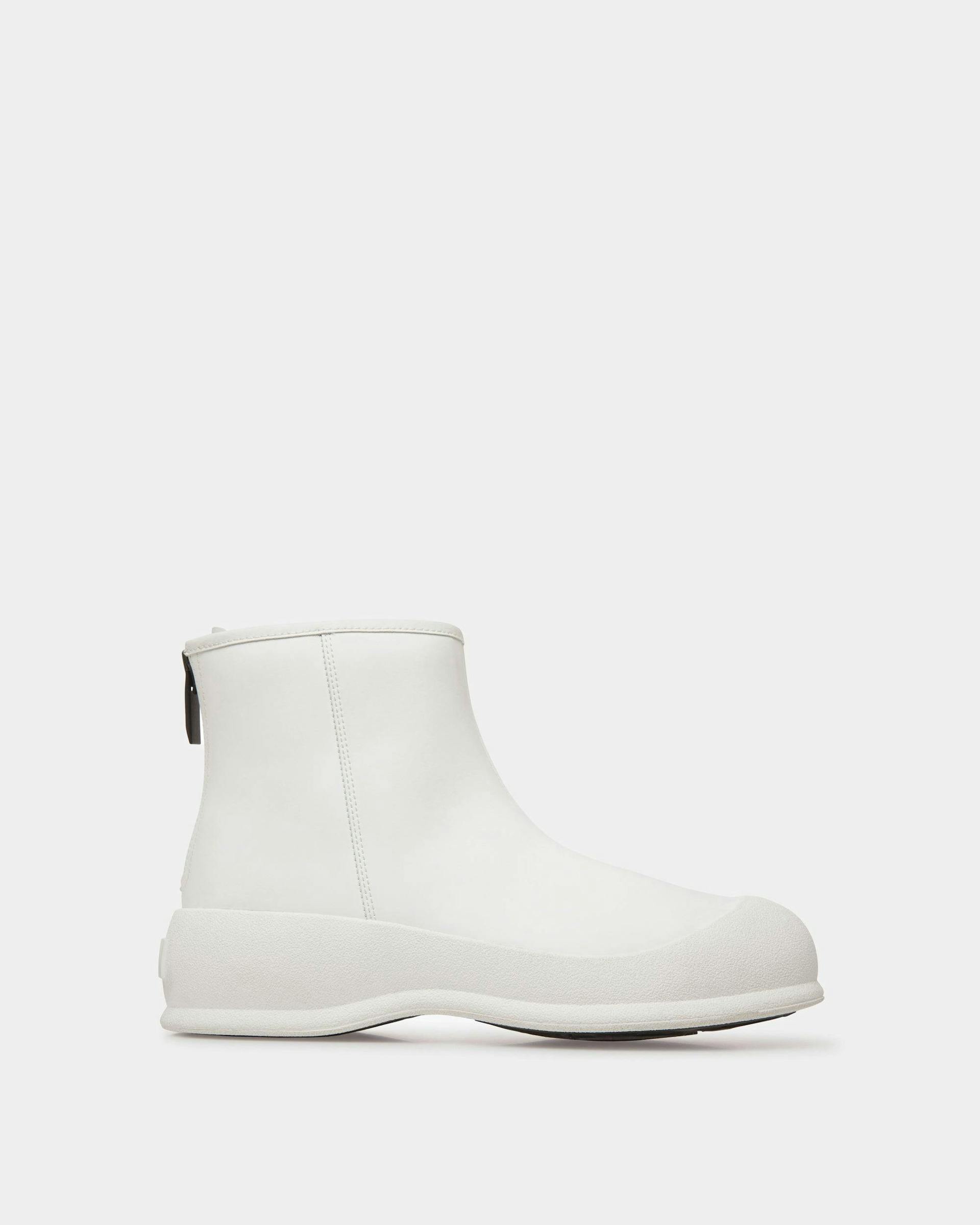 Frei Boots In White Rubber-coated Leather - Women's - Bally - 01