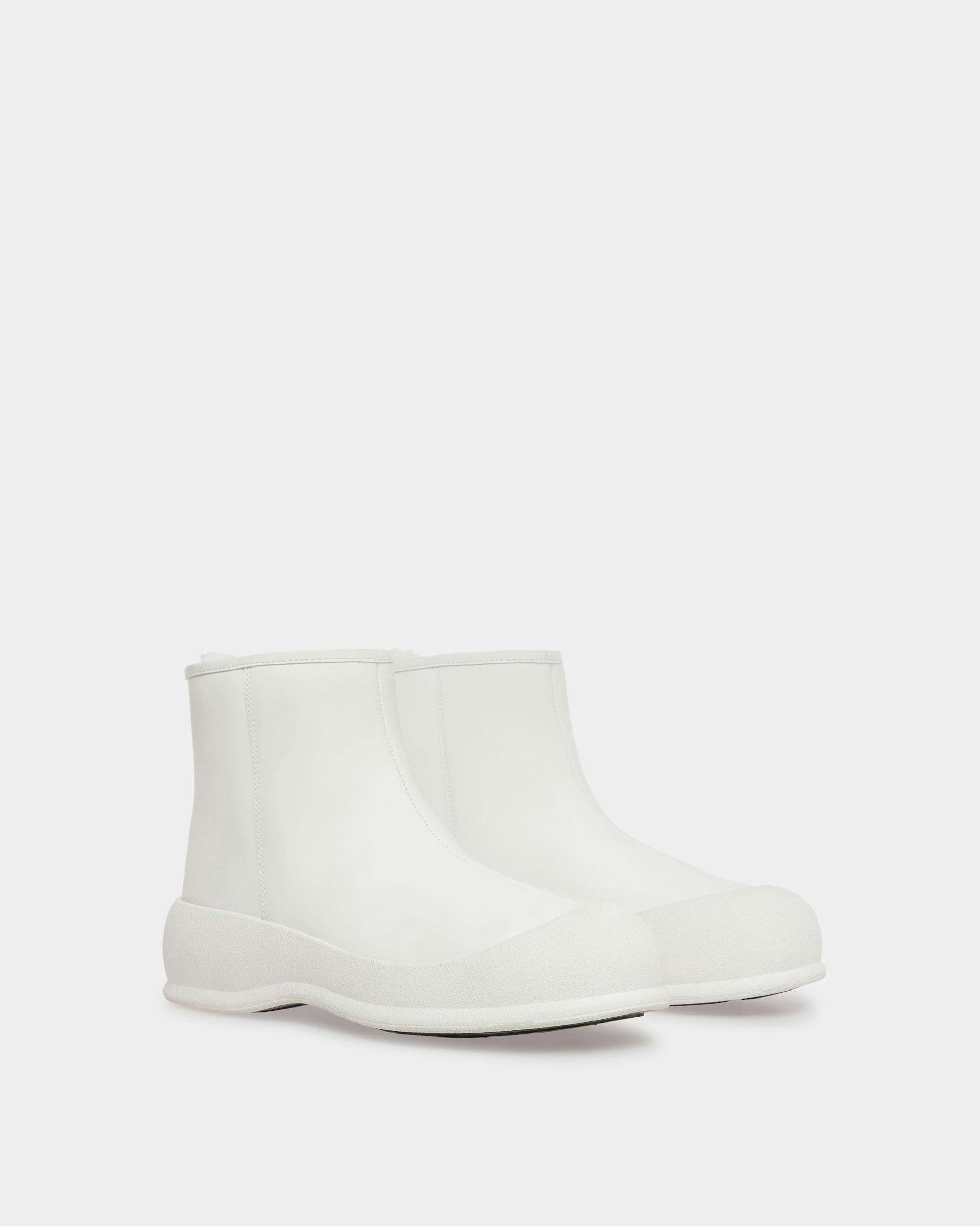 Frei Boots In White Rubber-coated Leather - Women's - Bally - 03