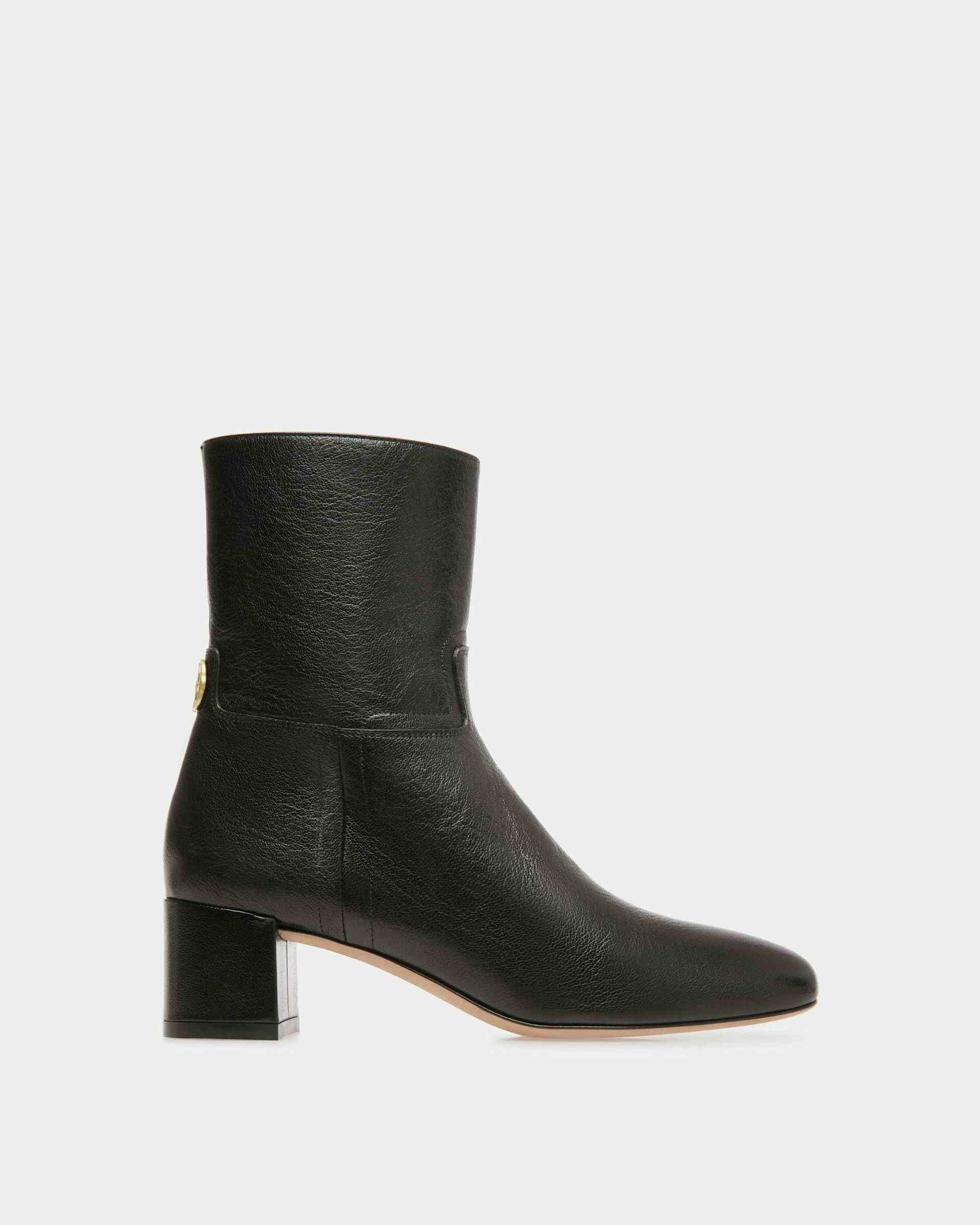 Daily Emblem Booties In Black Leather - Women's - Bally