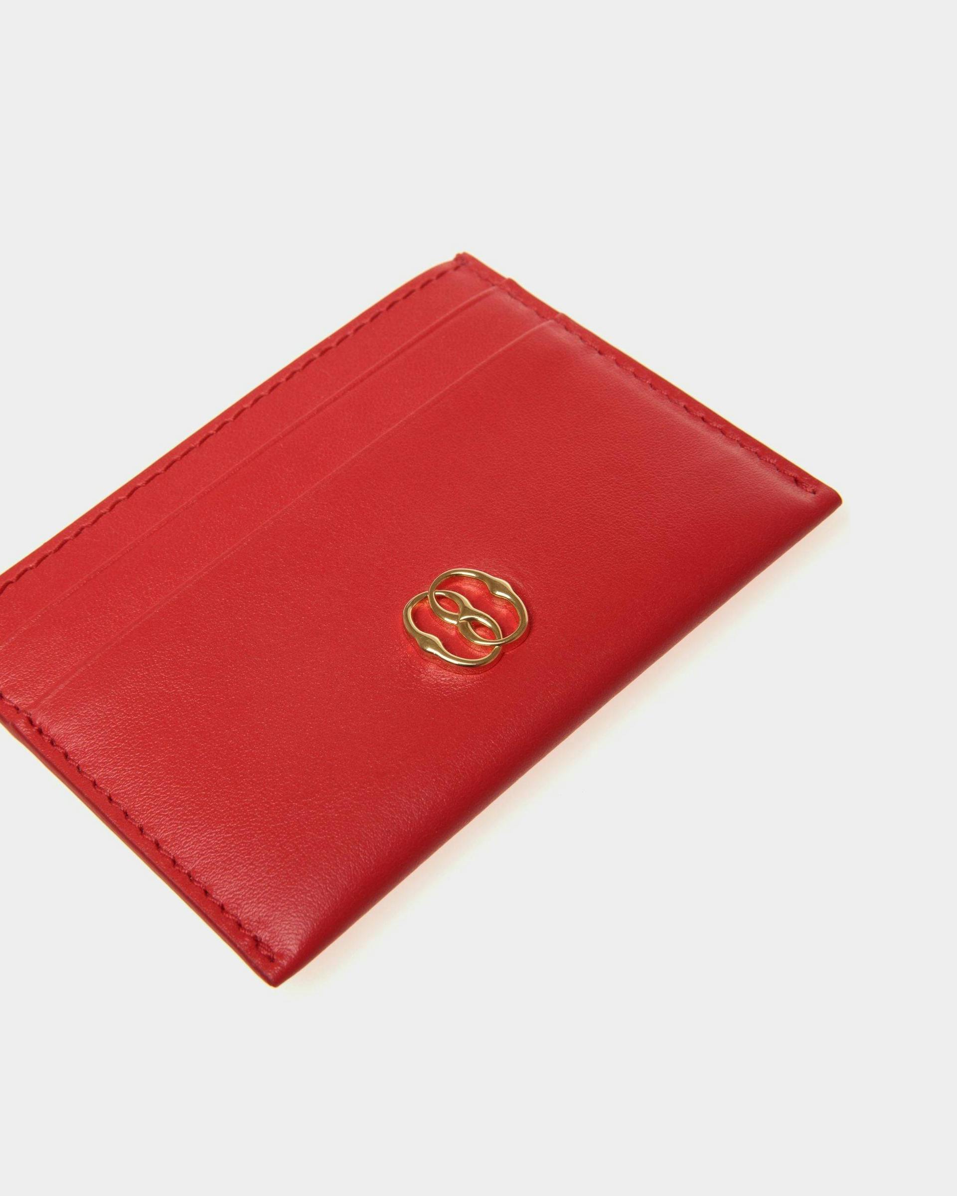 Women's Emblem Card Holder in Red Leather | Bally | Still Life Detail