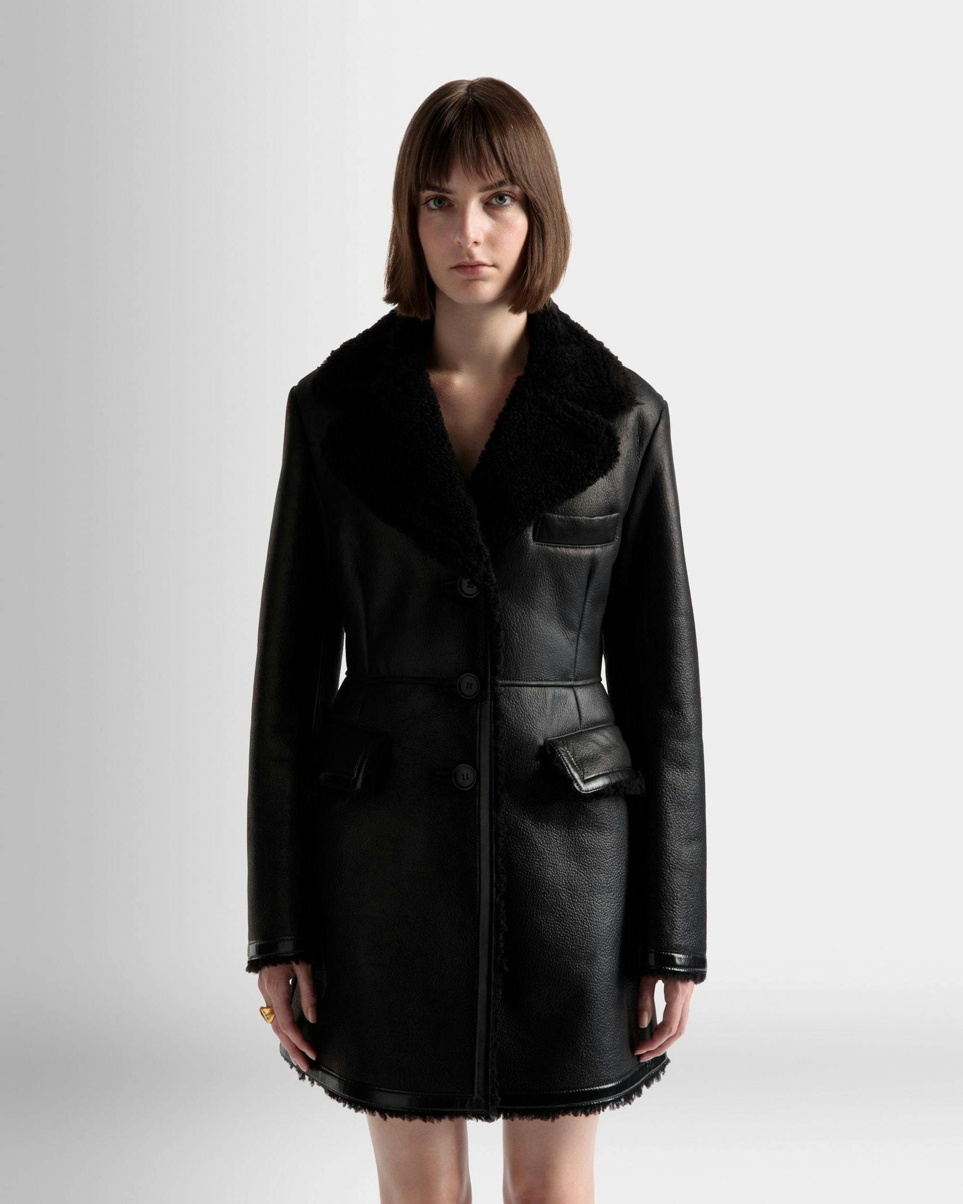 Women's Wool-lined Coat In Black Leather | Bally | On Model Close Up