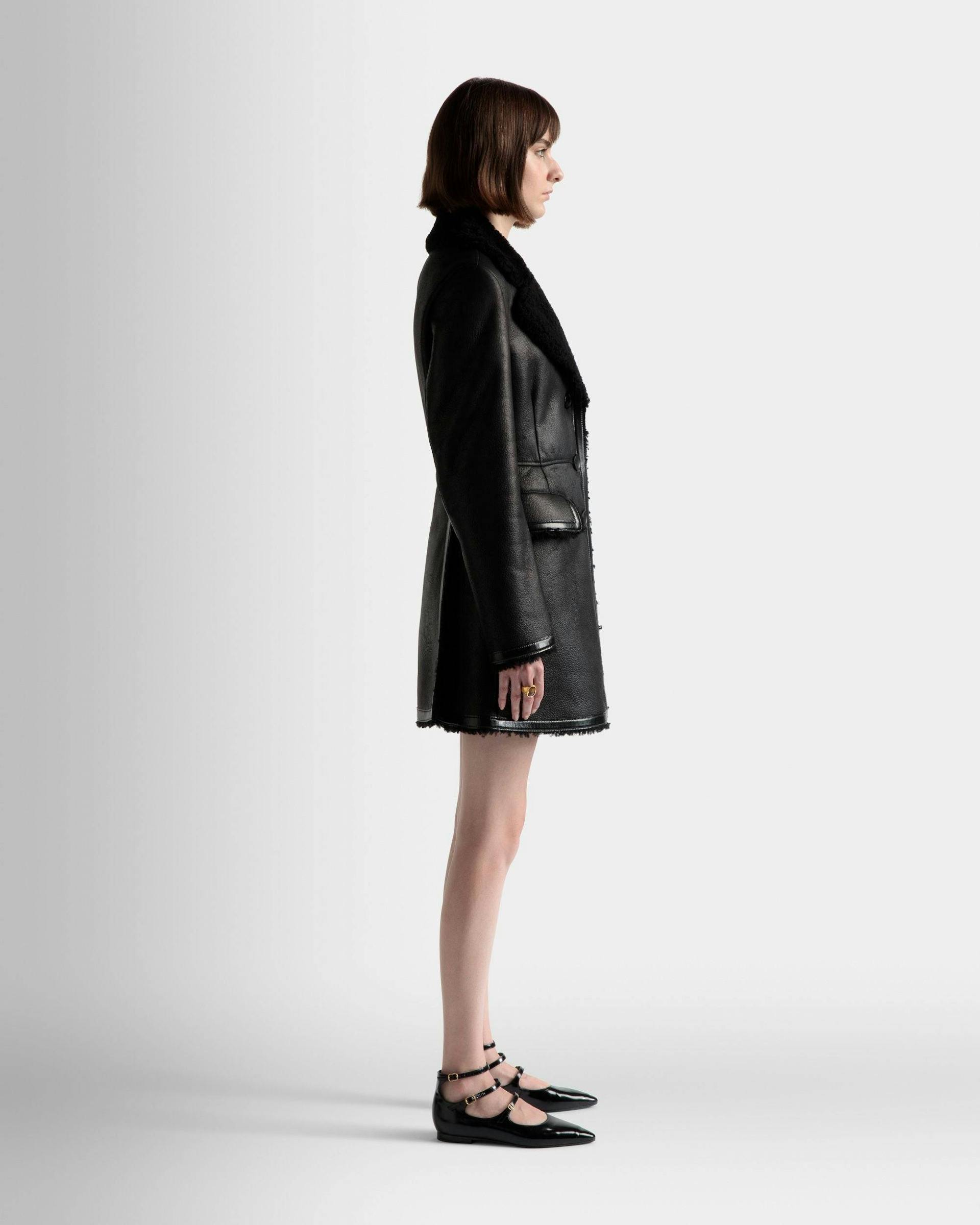 Women's Wool-lined Coat In Black Leather | Bally | On Model 3/4 Front