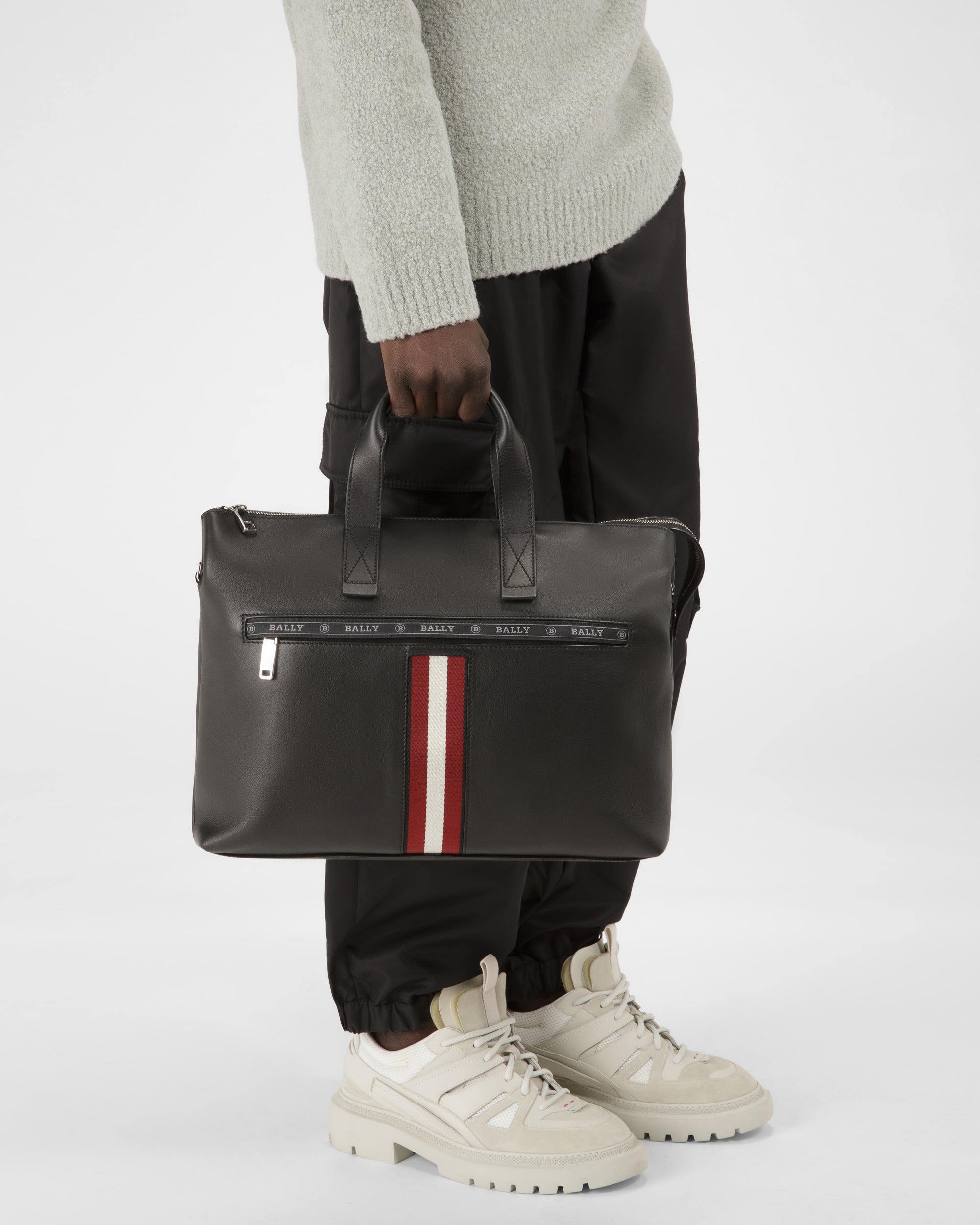 Henda Leather Business Bag In Black - Men's - Bally - 03