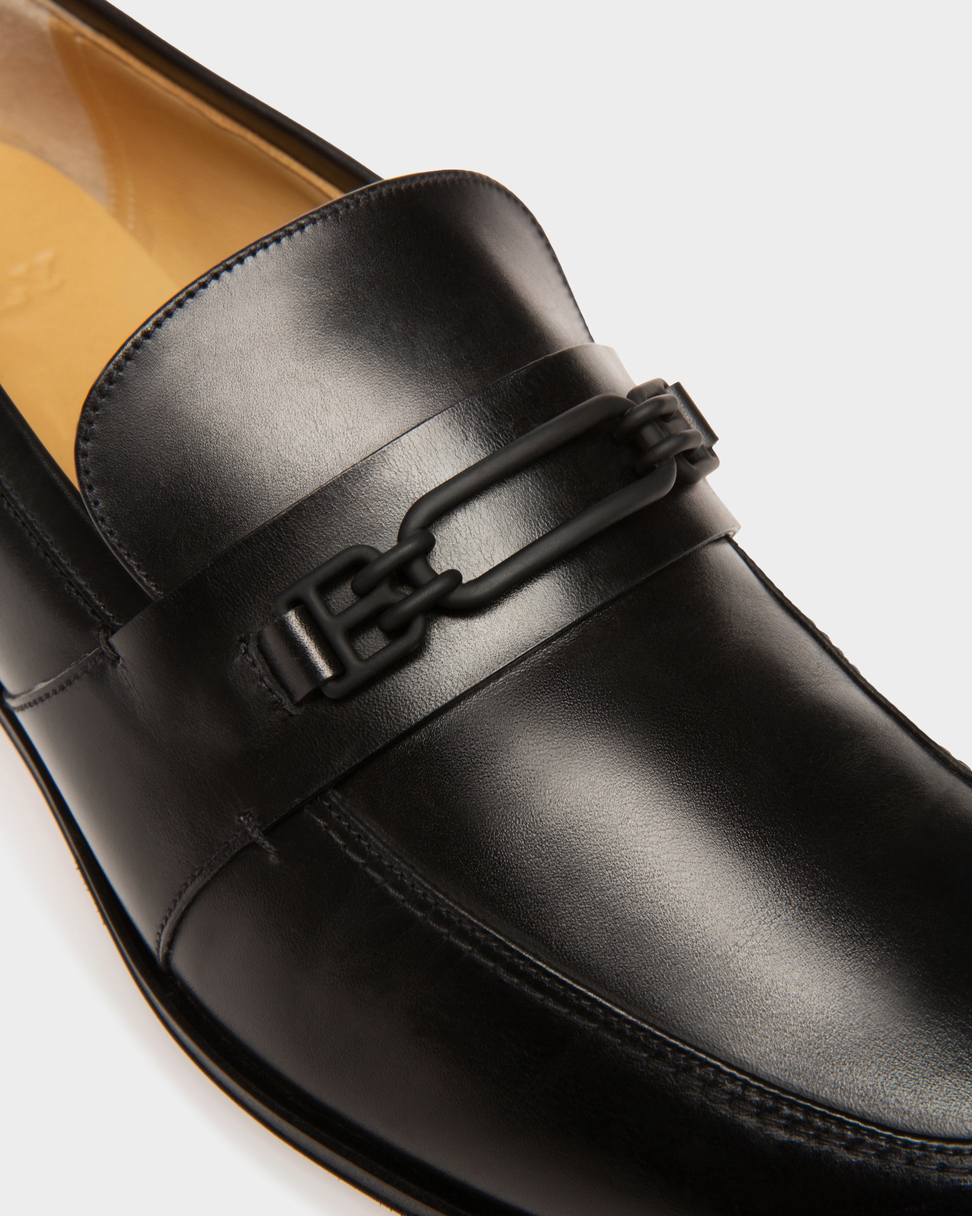 Wesper Leather Loafers In Black - Men's - Bally - 06