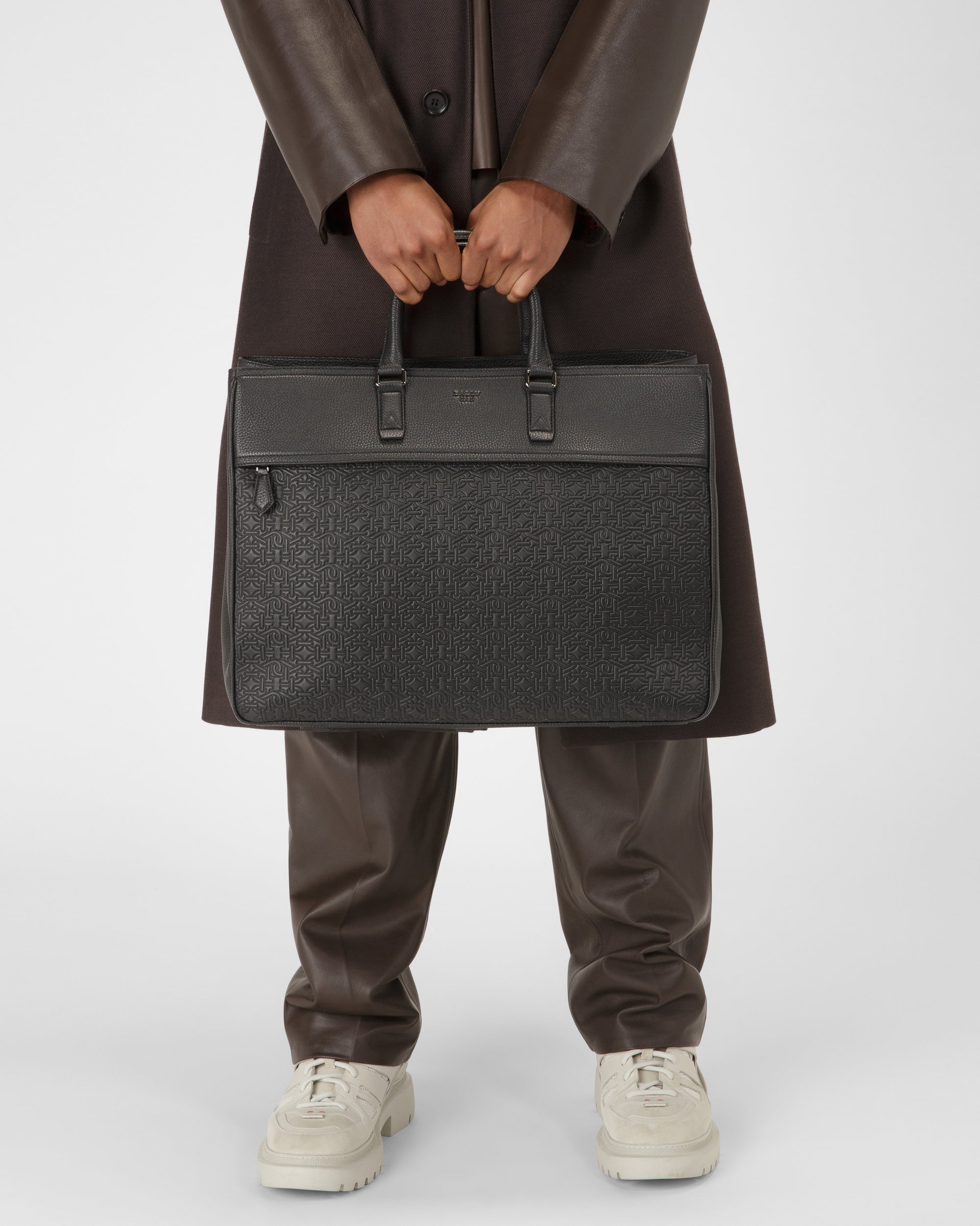 Brako Leather Tote In Black - Men's - Bally - 07