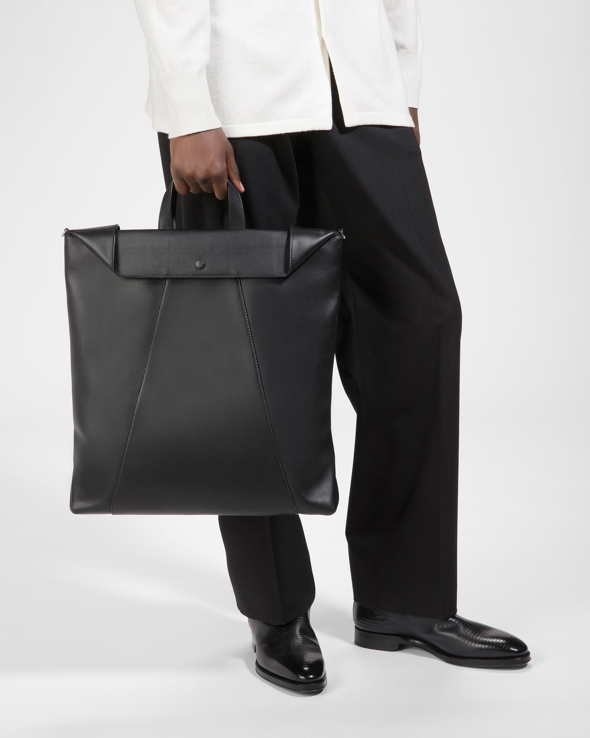 Ashy Leather Tote In Black - Men's - Bally - 02