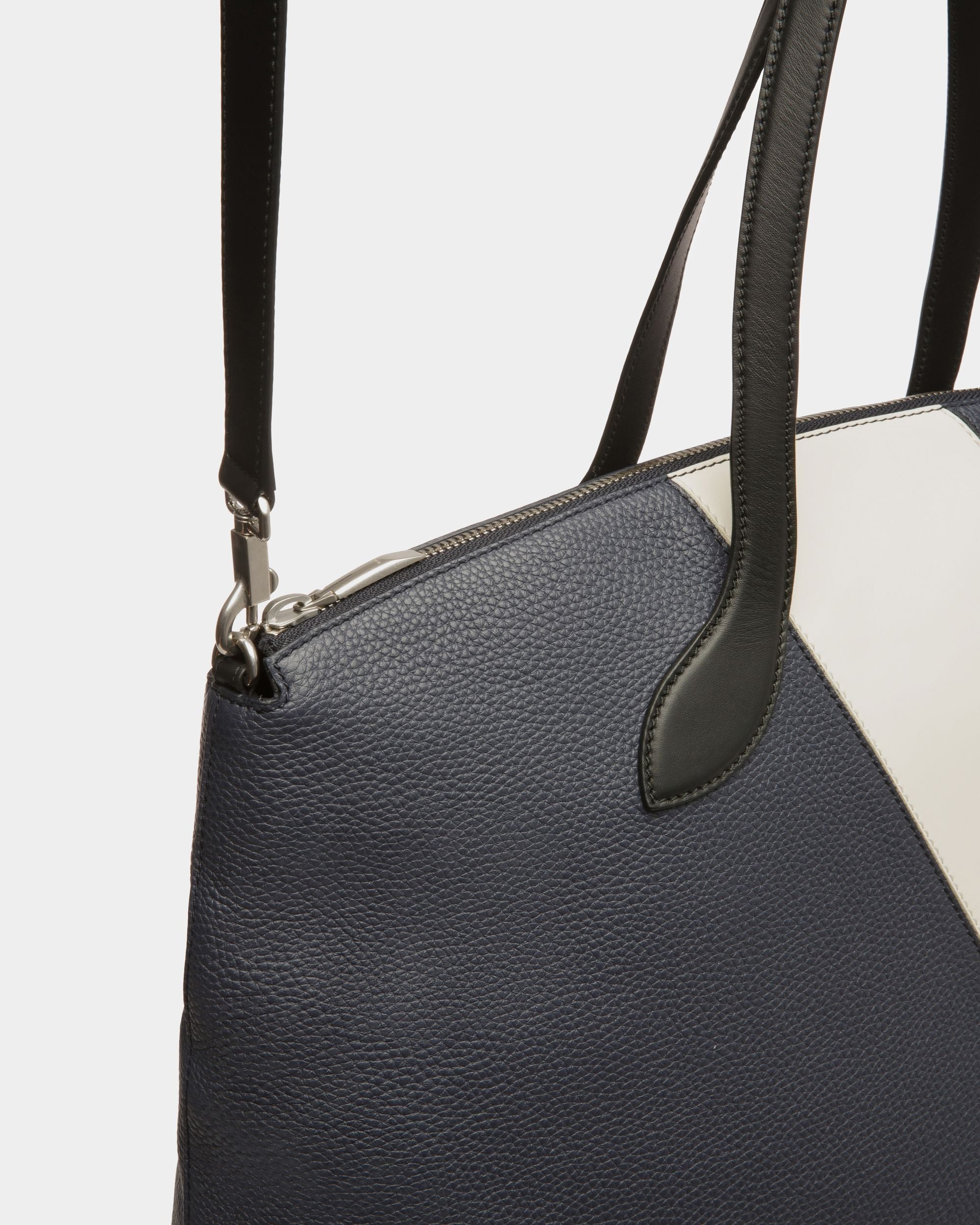 Lago Tote Bag In Midnight Leather - Men's - Bally - 06