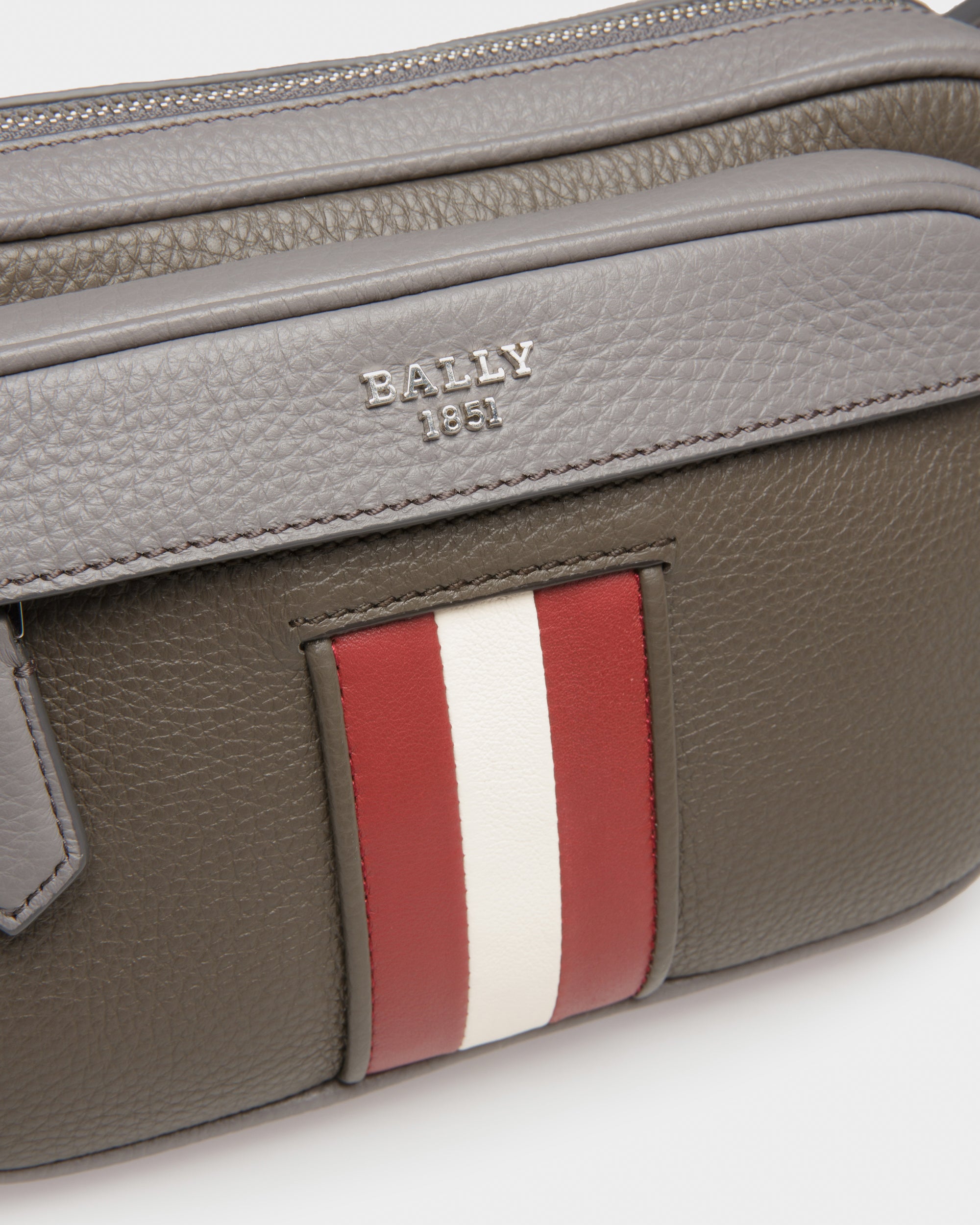 Hilbert Leather Bum Bag In Army Green - Men's - Bally - 02
