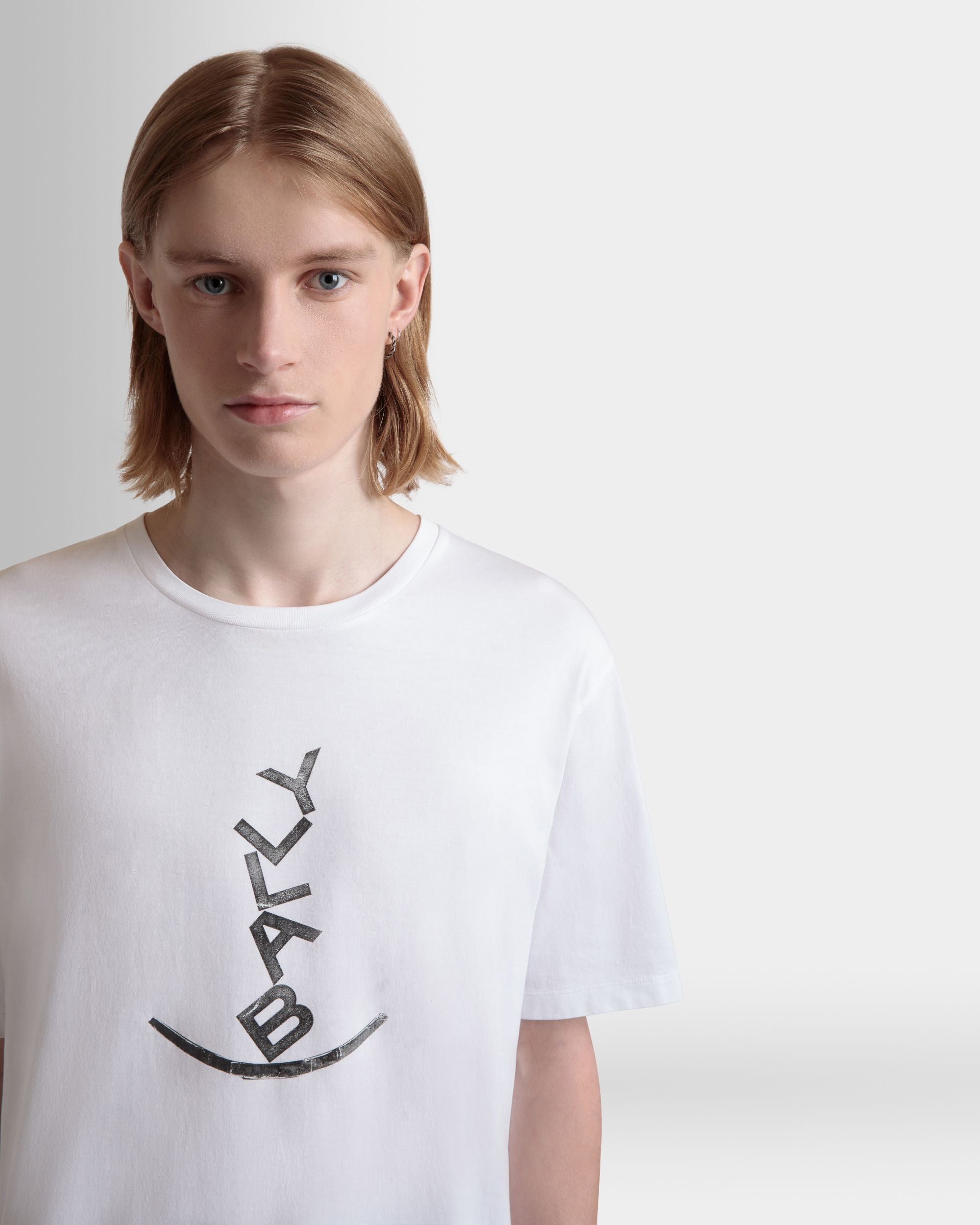 T-Shirt With a Beni Bischof Rocking Bally Graphic in White Cotton - Men's - Bally - 03