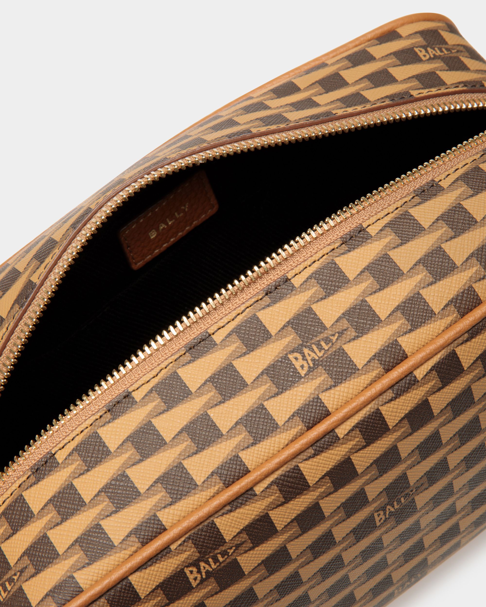 Pennant Toiletry Bag In Desert TPU - Men's - Bally - 03