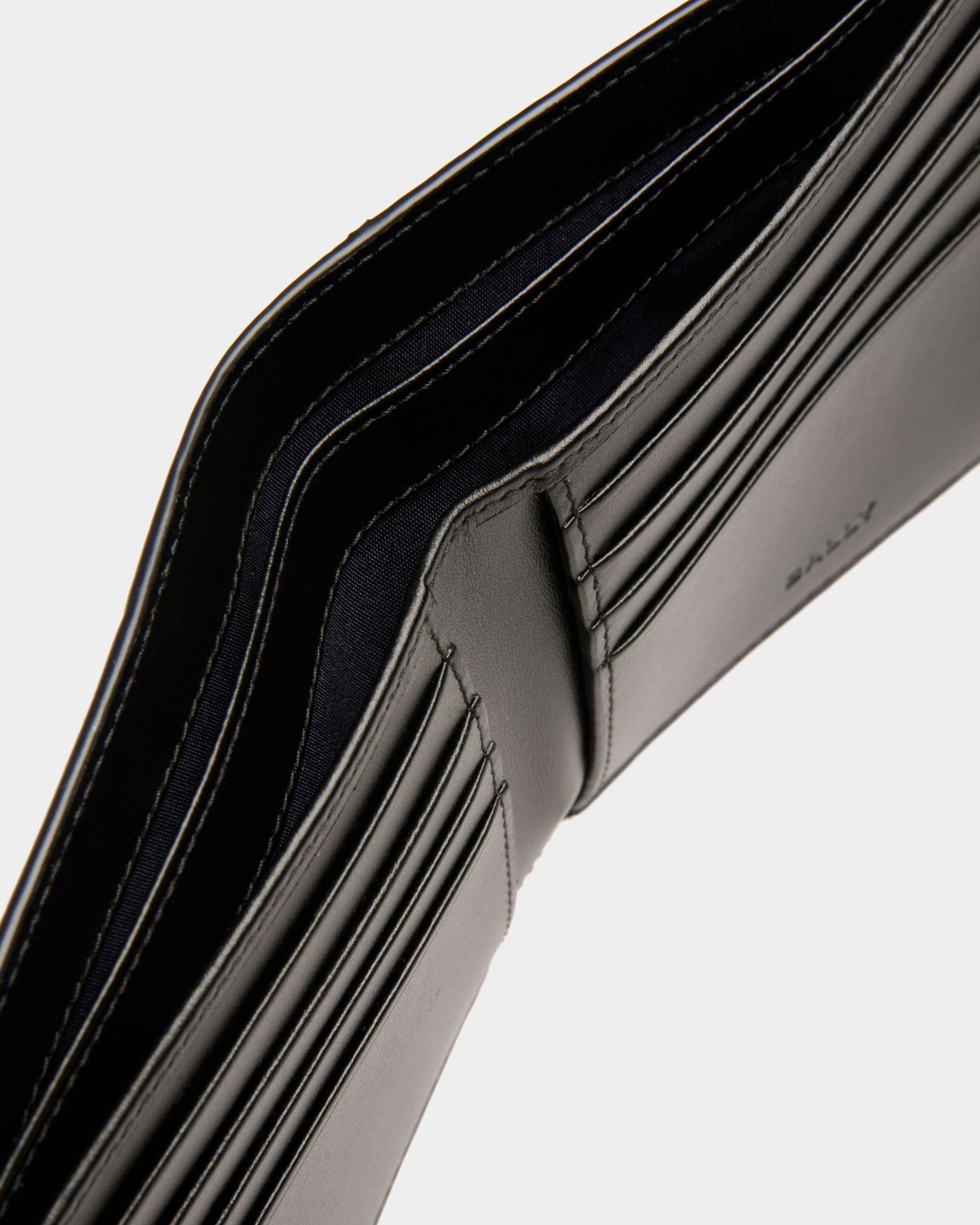 Lago Wallet In Midnight Leather - Men's - Bally - 04