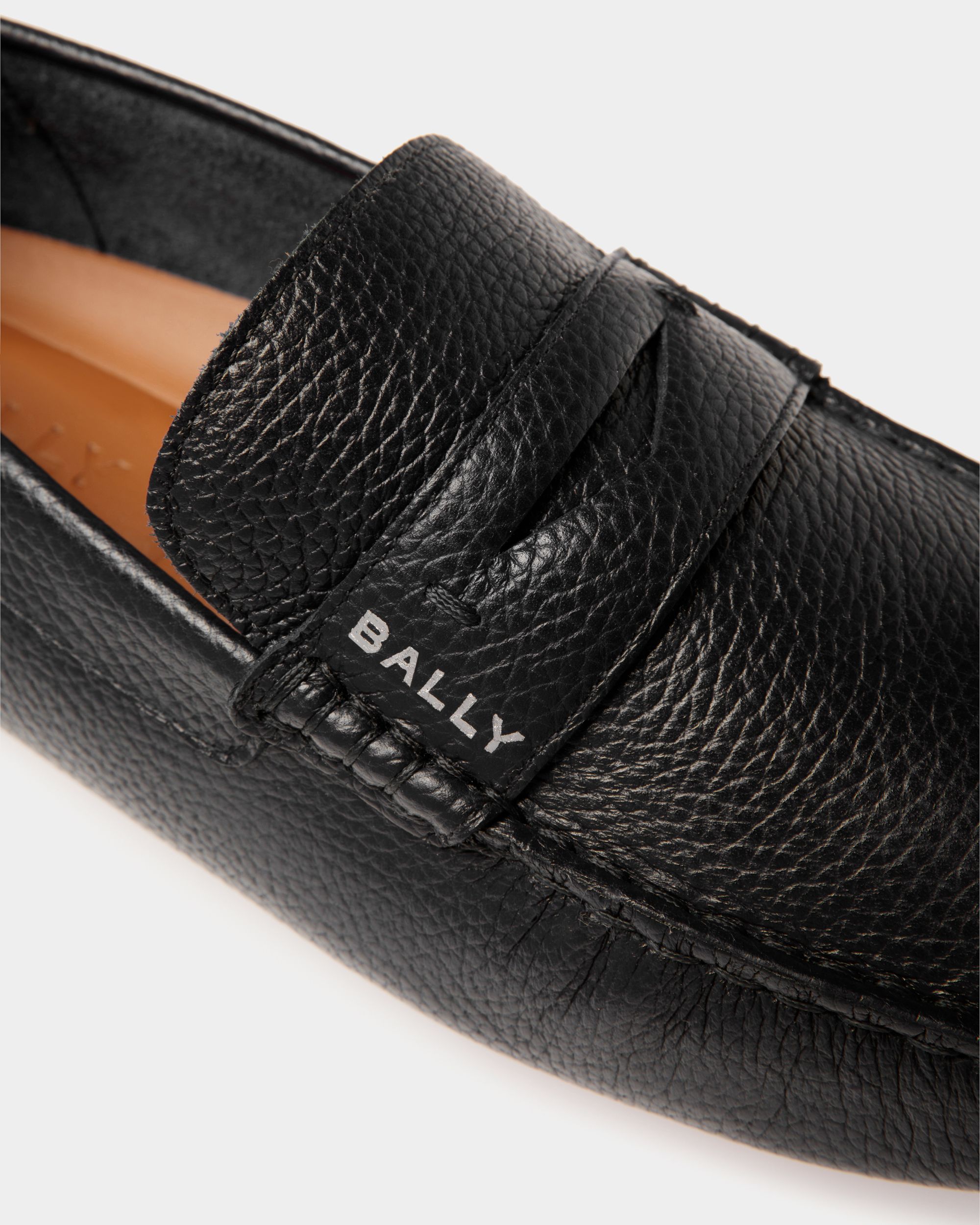 Pilot Driver In Black Grained Leather - Men's - Bally - 04