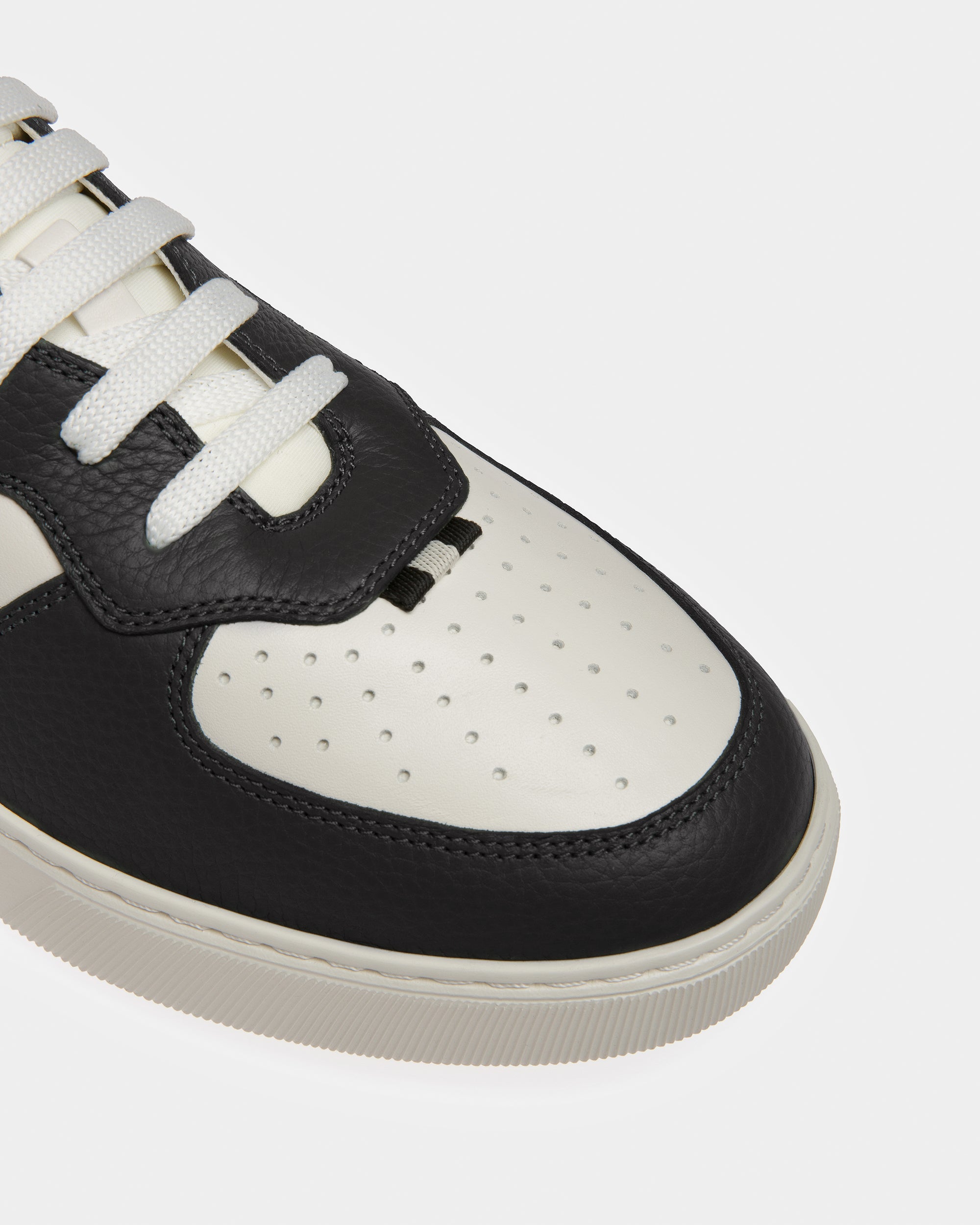 Mark Leather And Fabric Sneakers In Black And White - Men's - Bally - 06