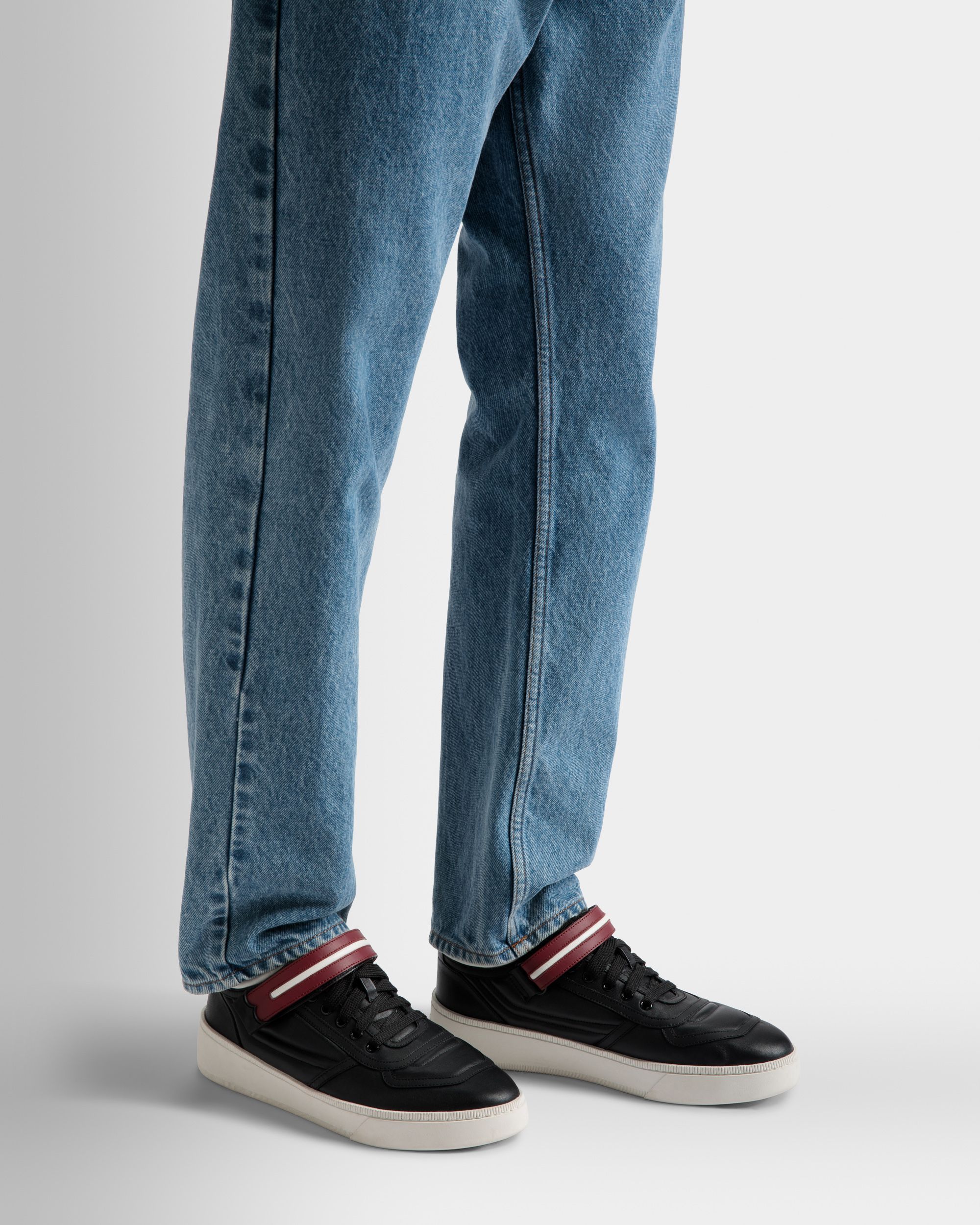 Raise Sneaker In Black Leather - Men's - Bally - 02