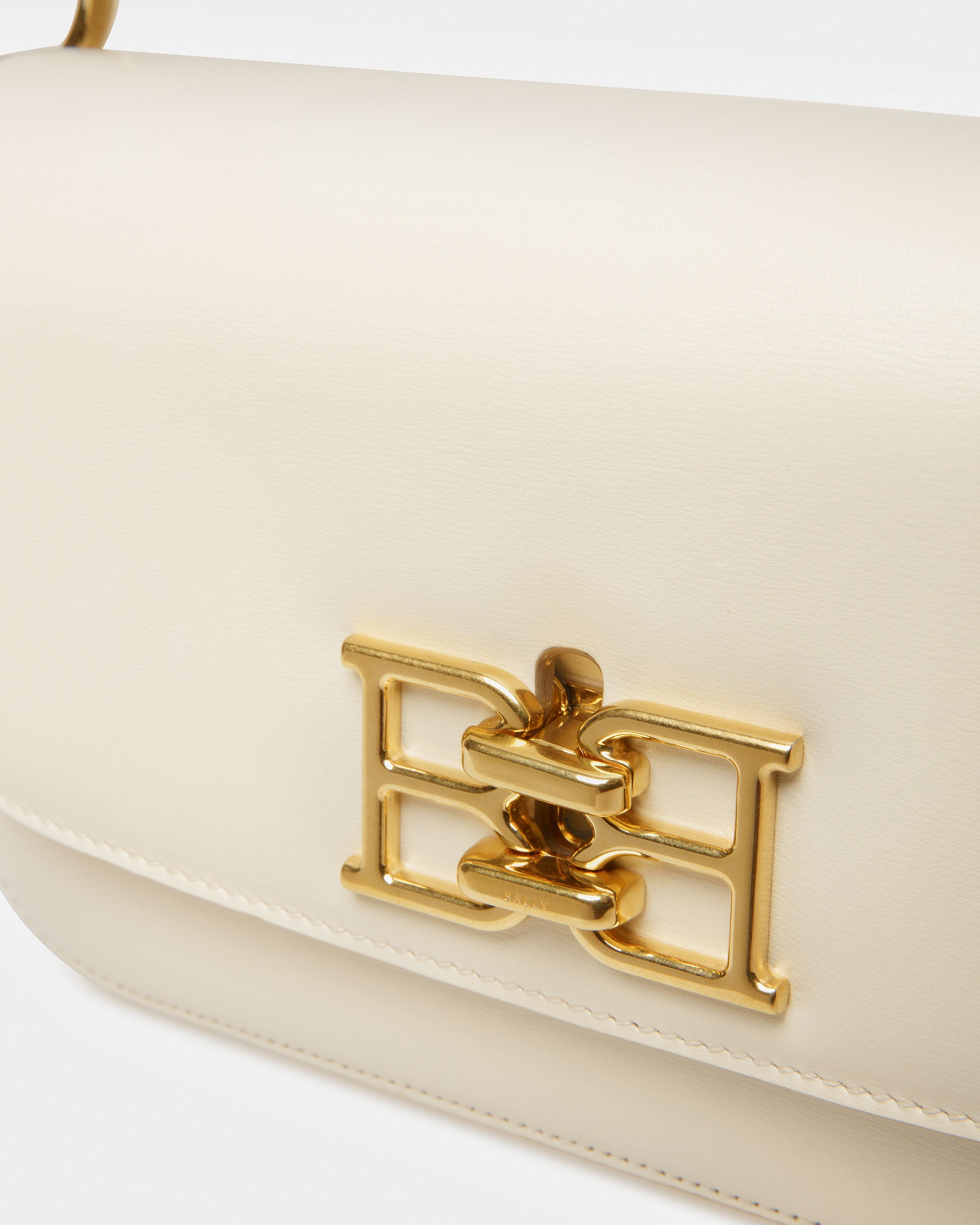 Brodye Leather Crossbody Bag In Bone - Women's - Bally - 05