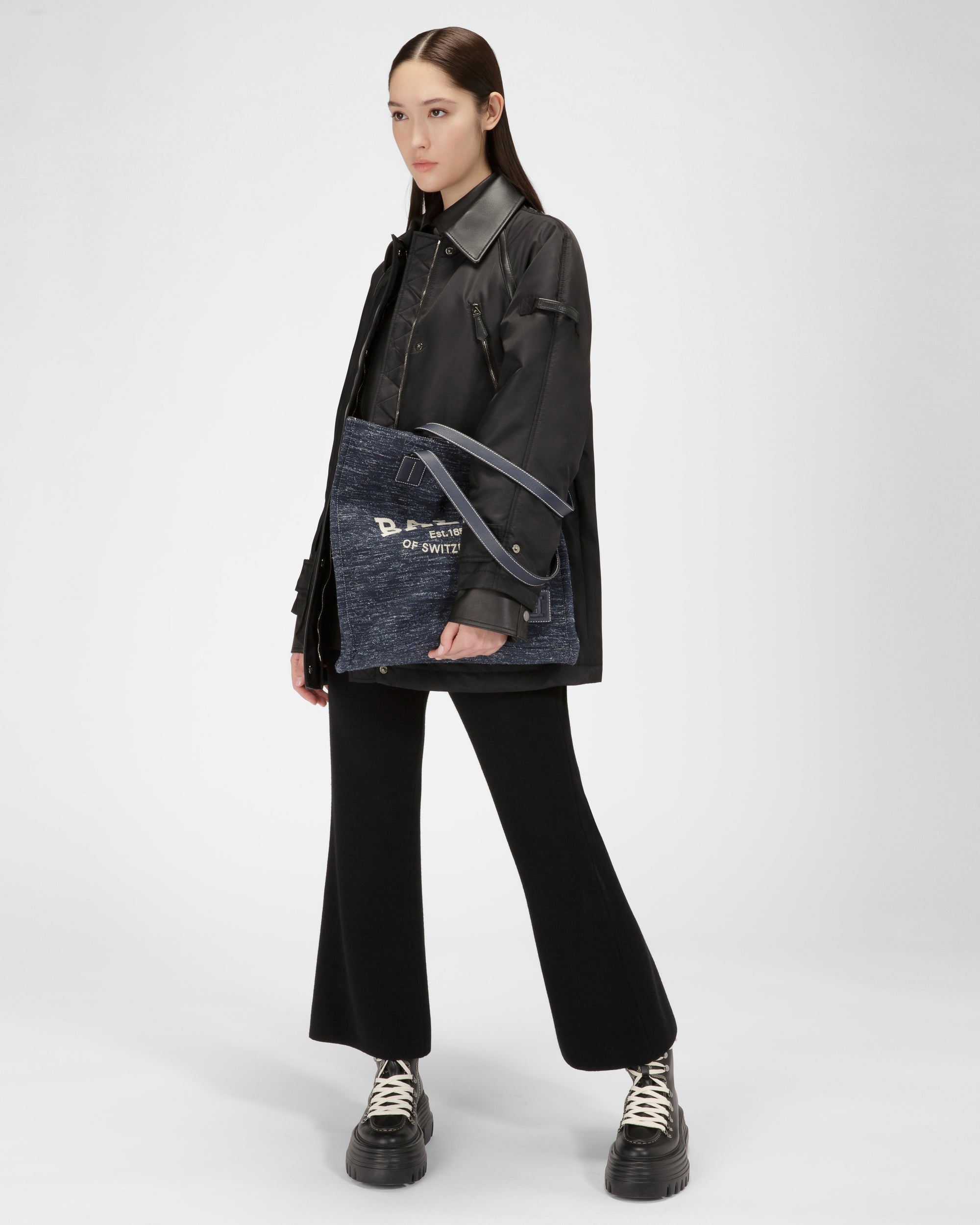 Crystalia Fabric Tote In Navy - Women's - Bally - 06