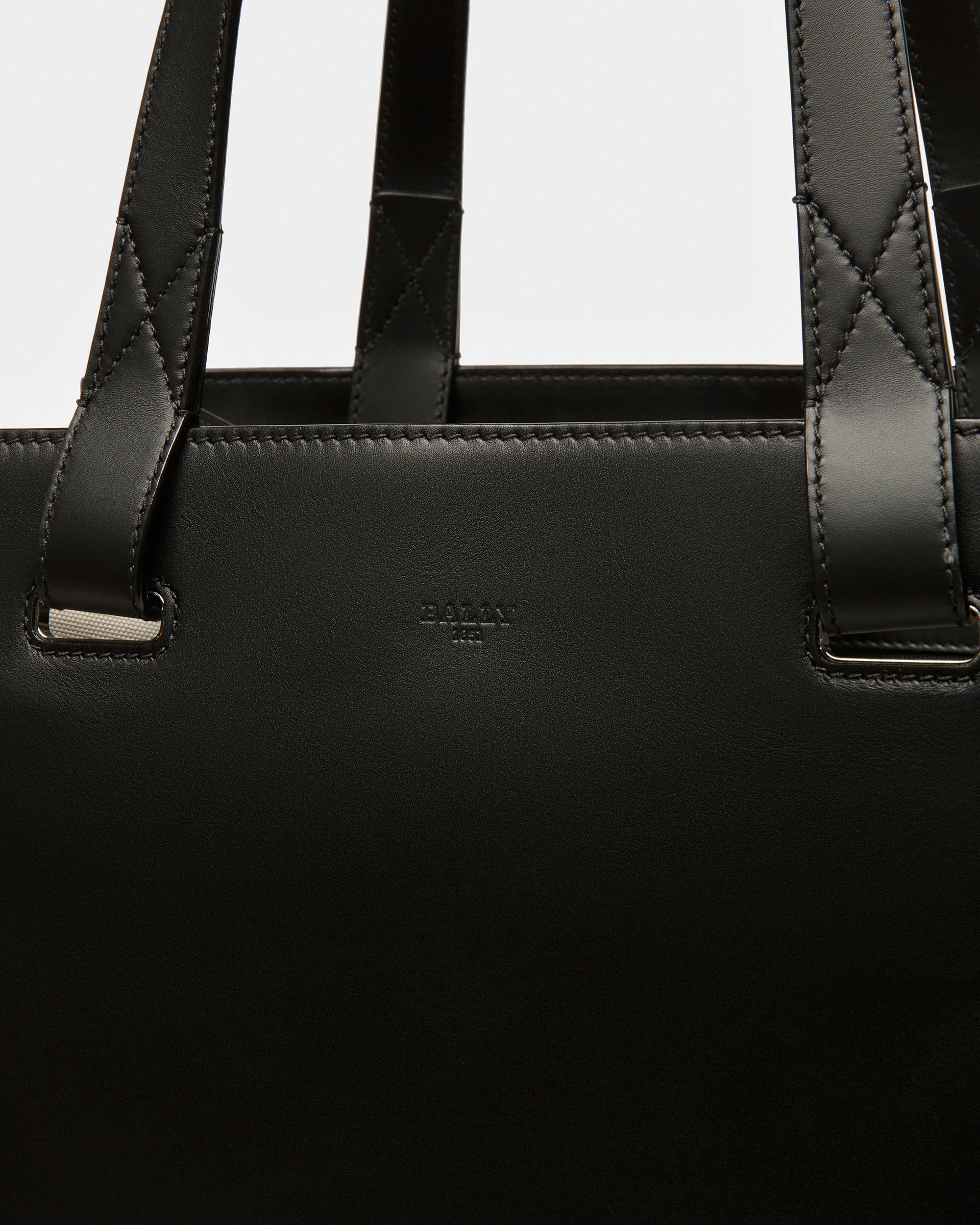 Arystea Leather Tote In Black - Women's - Bally - 05