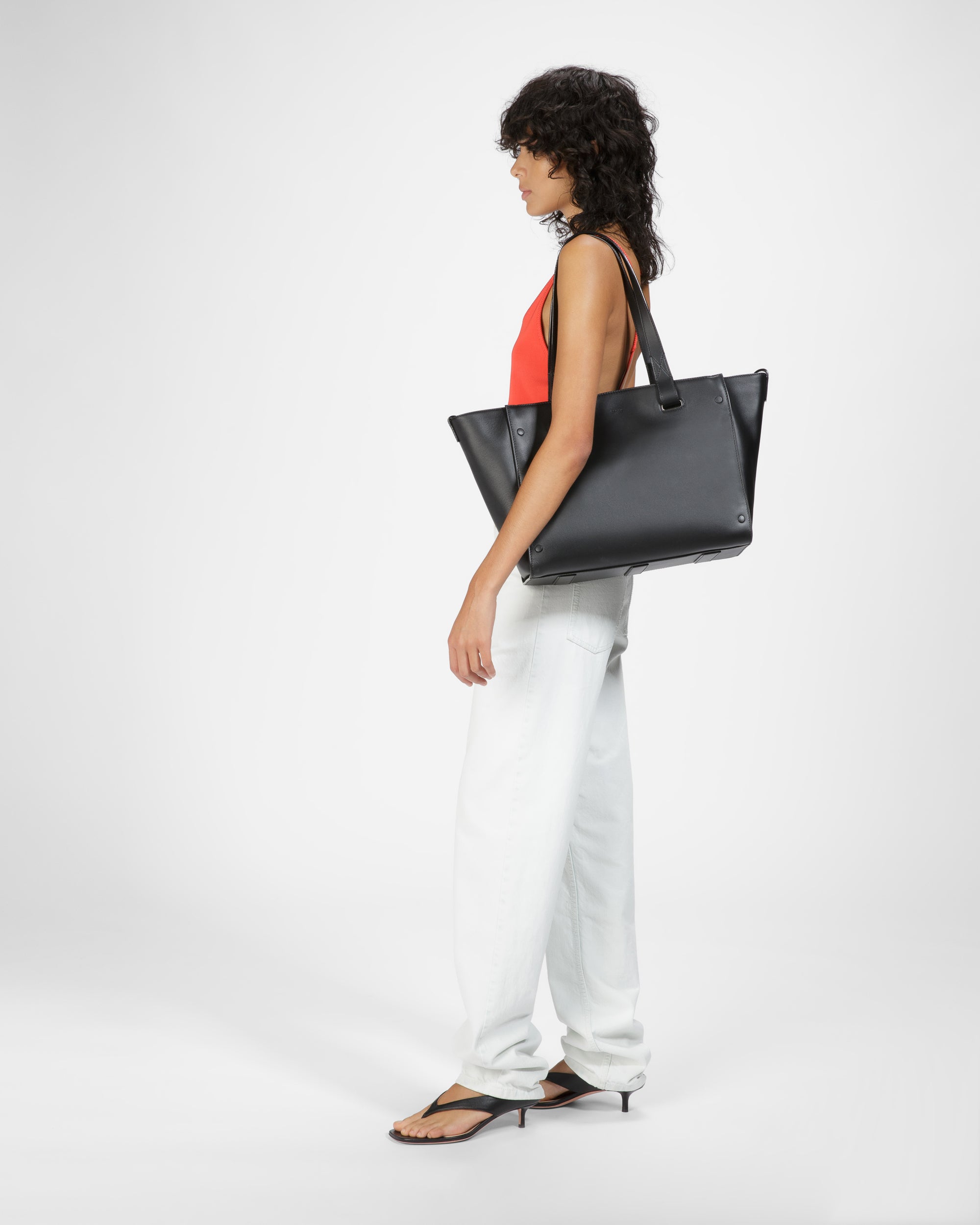 Arystea Leather Tote In Black - Women's - Bally - 09