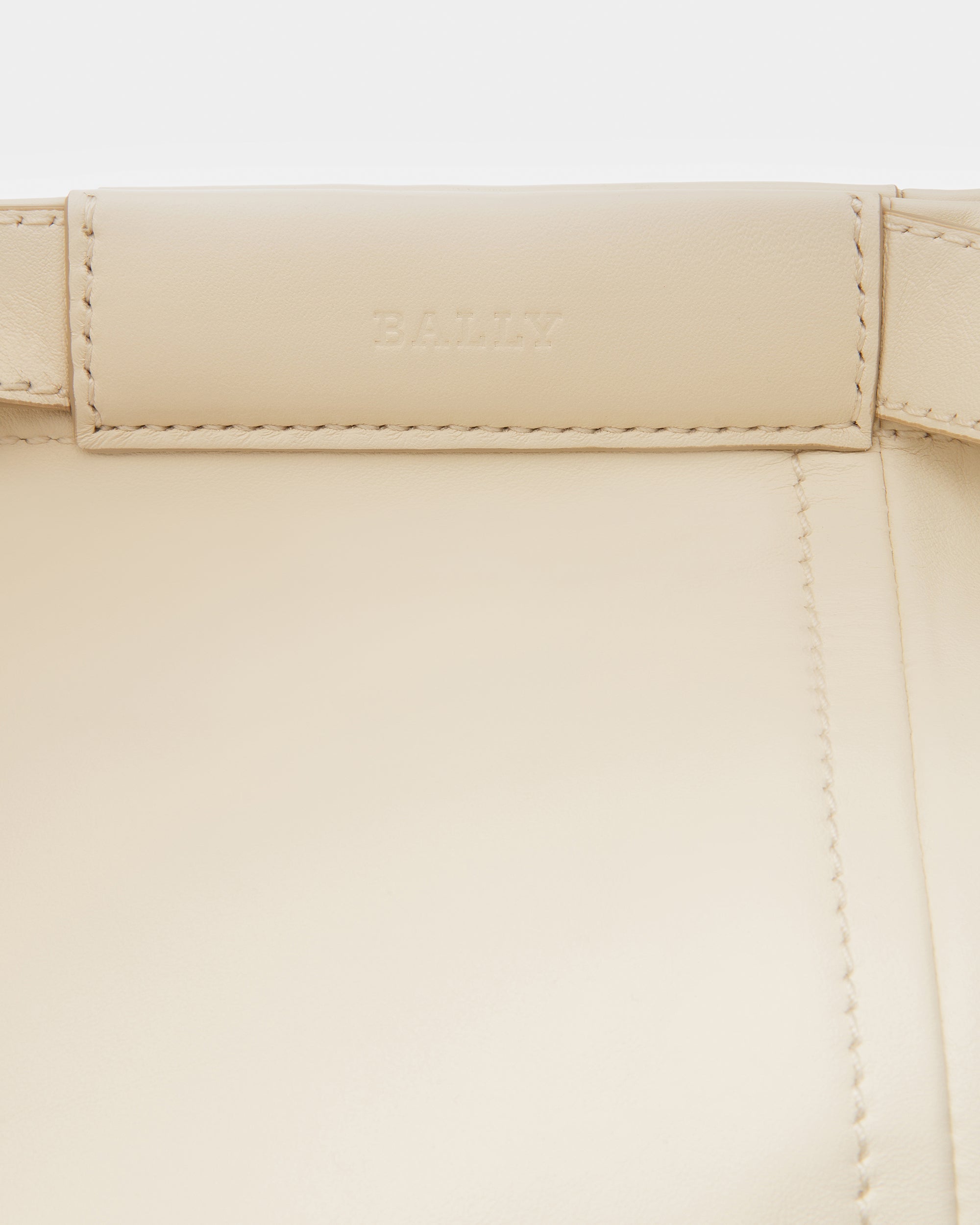 Billboard Leather Tote In Beige - Women's - Bally - 04