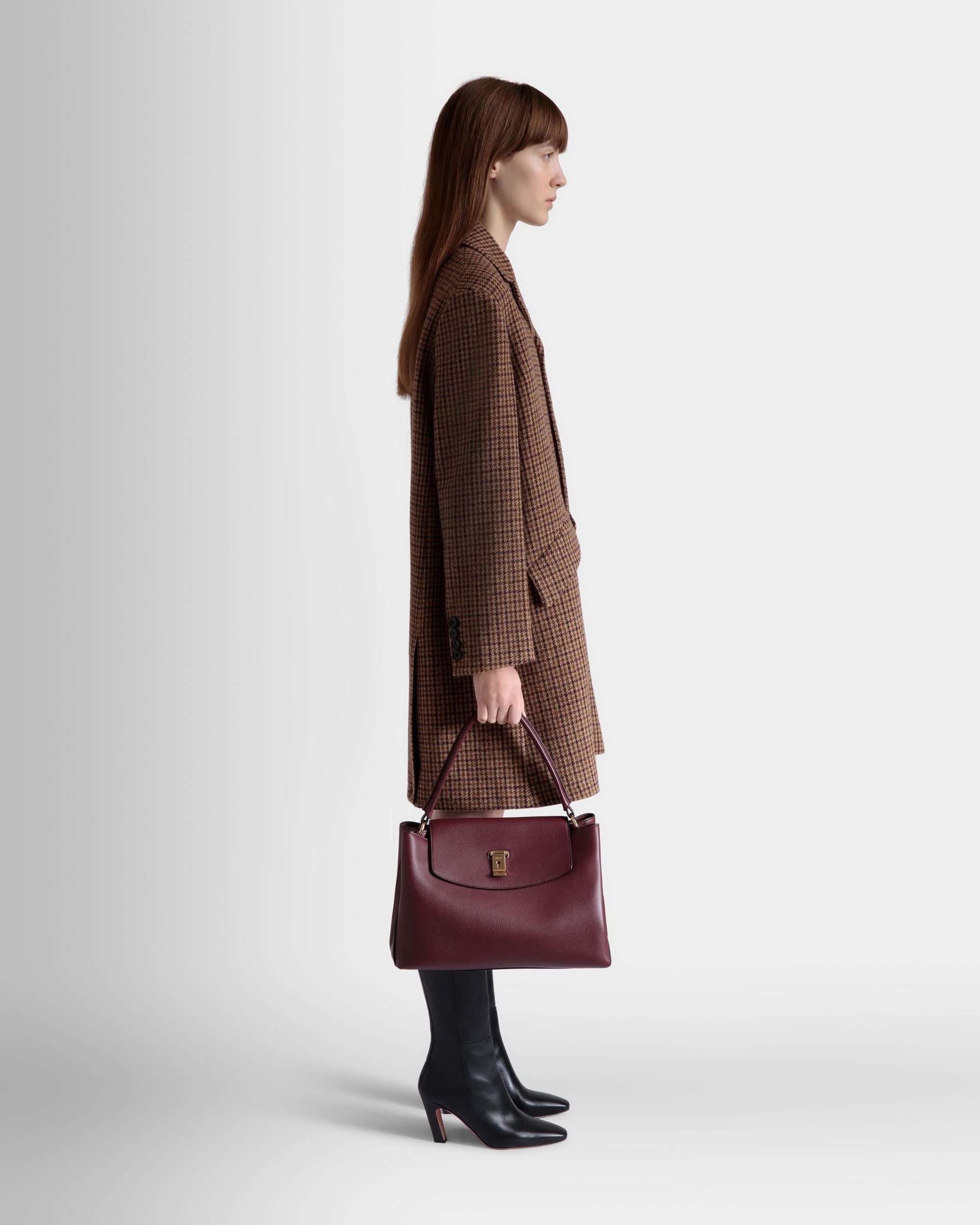 Lock Me Top Handle Bag In Andorra Grained Leather - Women's - Bally - 02