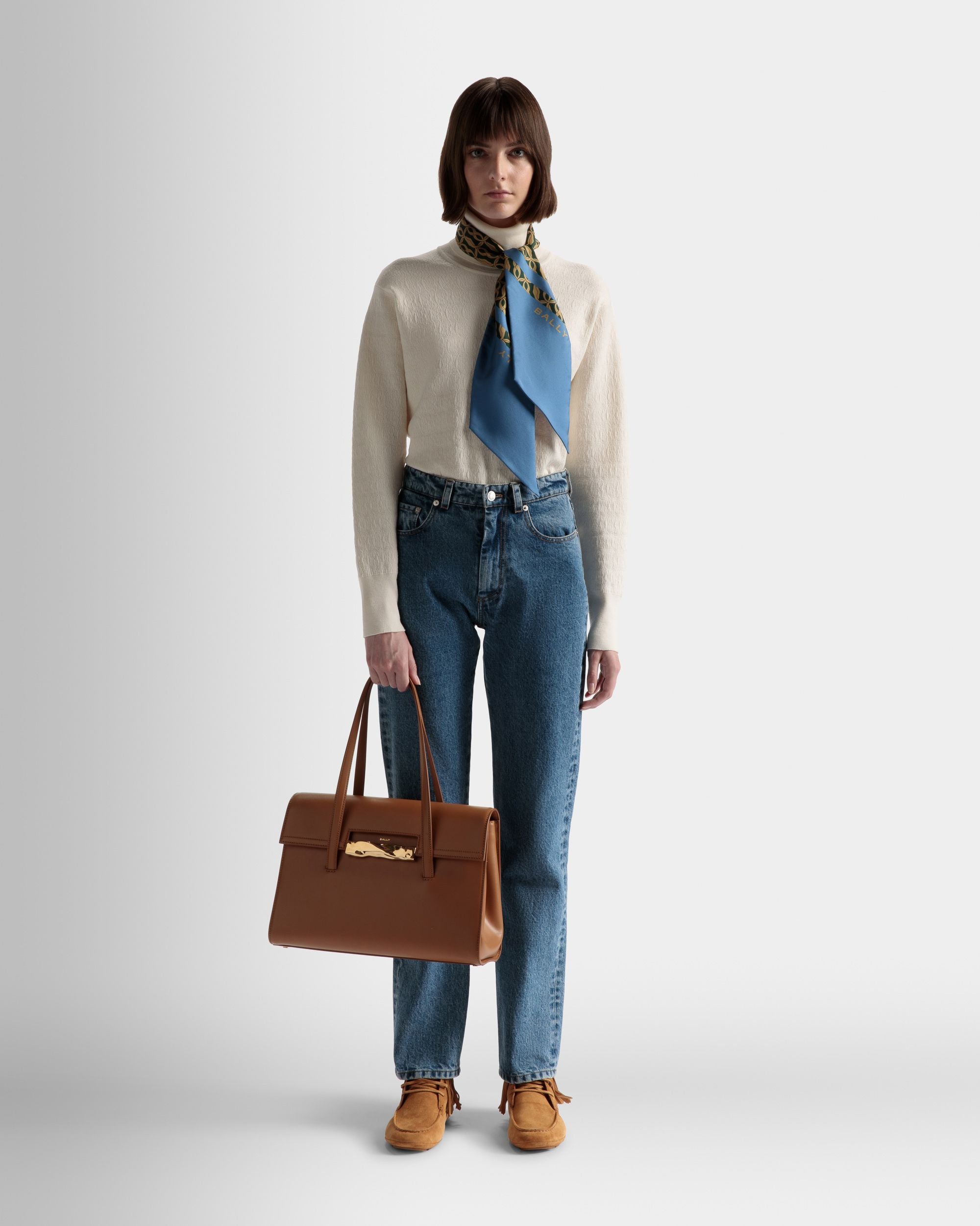 Baroque Shoulder Bag In Desert Leather - Women's - Bally - 02