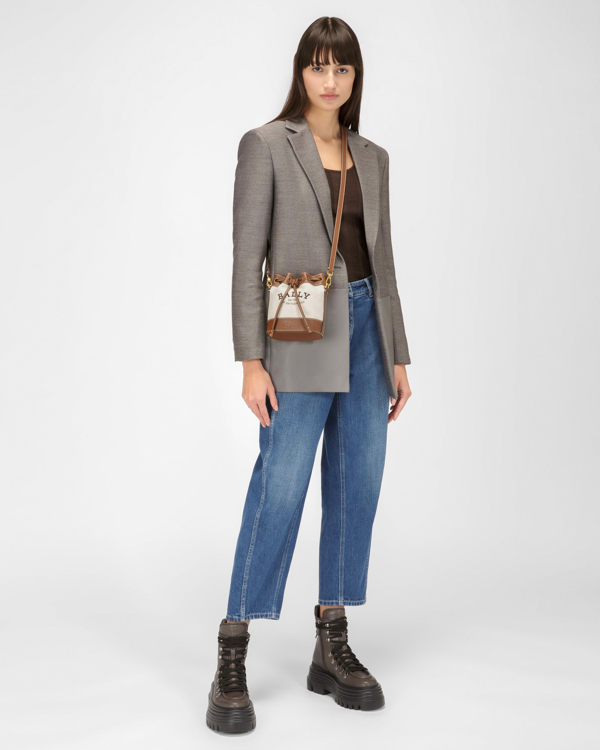 Cleoh Fabric Bucket Bag In Natural And Brown - Women's - Bally - 06