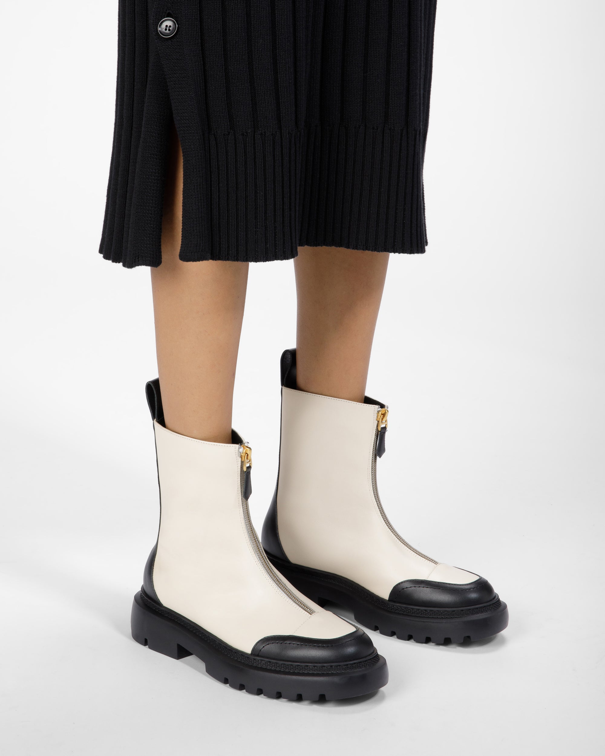 Giuli Leather Booties In Bone - Women's - Bally - 03