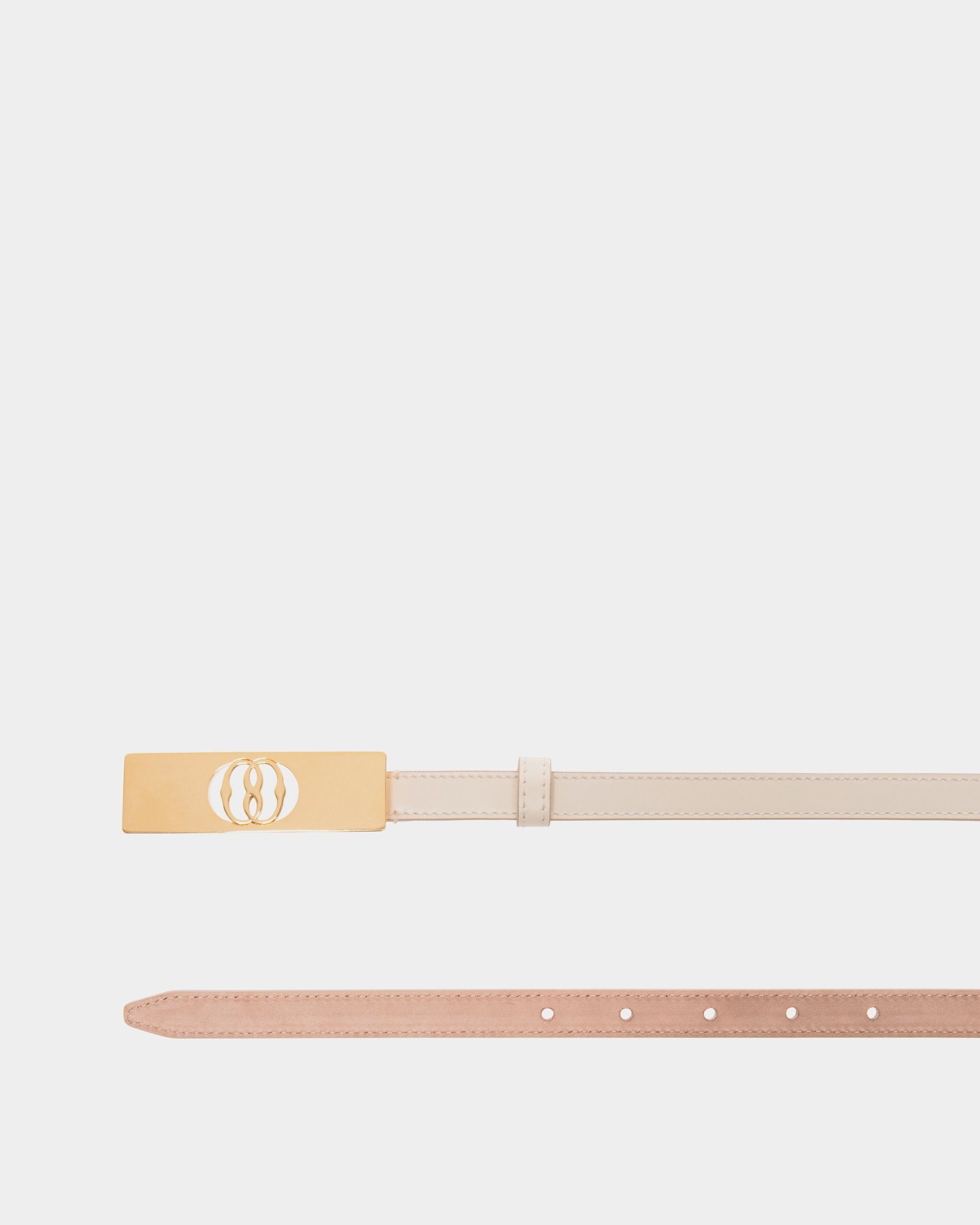 Emblem 15 mm Belt in White Brushed Leather - Women's - Bally - 02