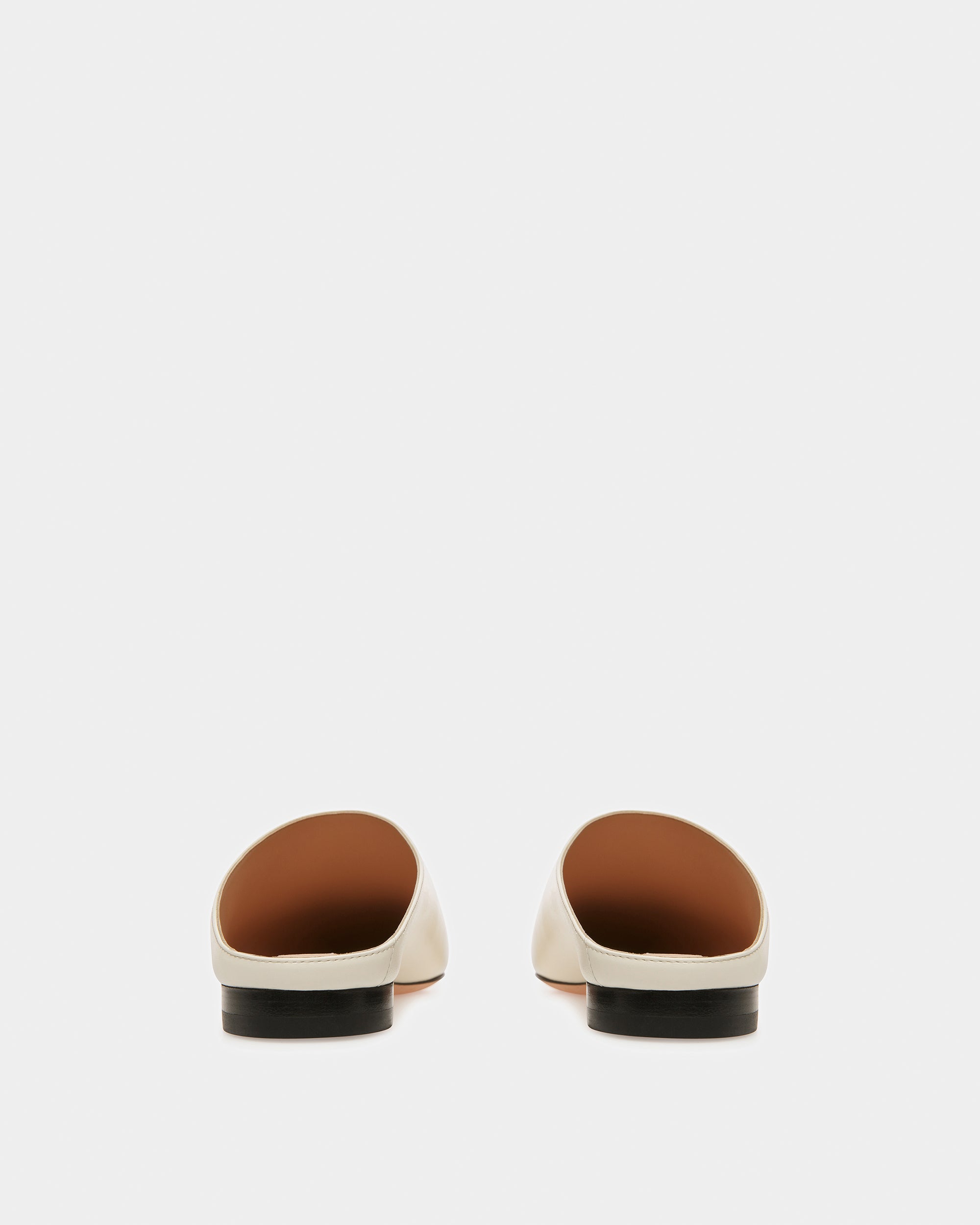 Nara Leather Flat Pumps In Bone - Women's - Bally - 04