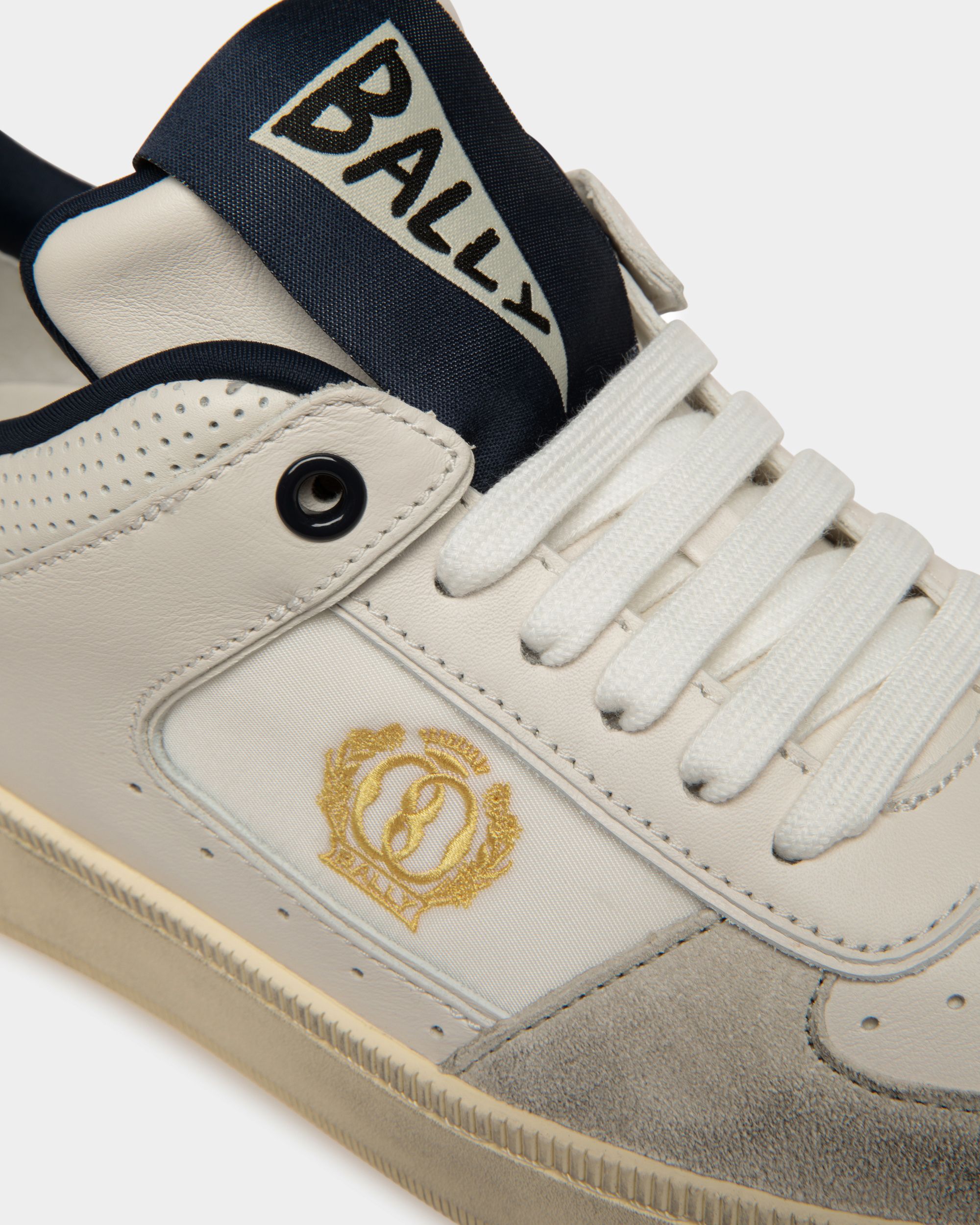 Raise Sneakers In Dusty White And Midnight Leather - Women's - Bally - 05