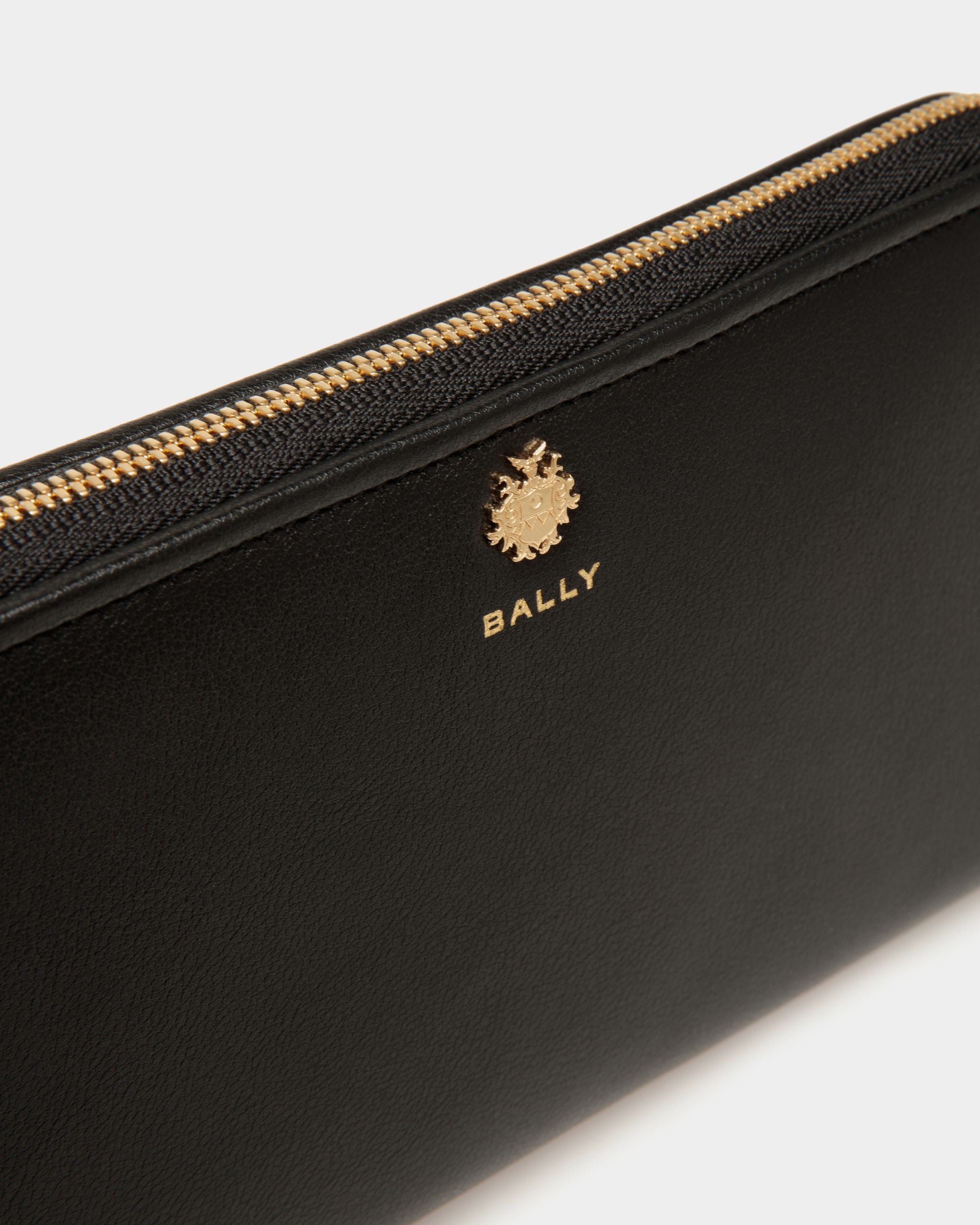 Bally Essential Long Wallet in Black Leather - Women's - Bally - 04