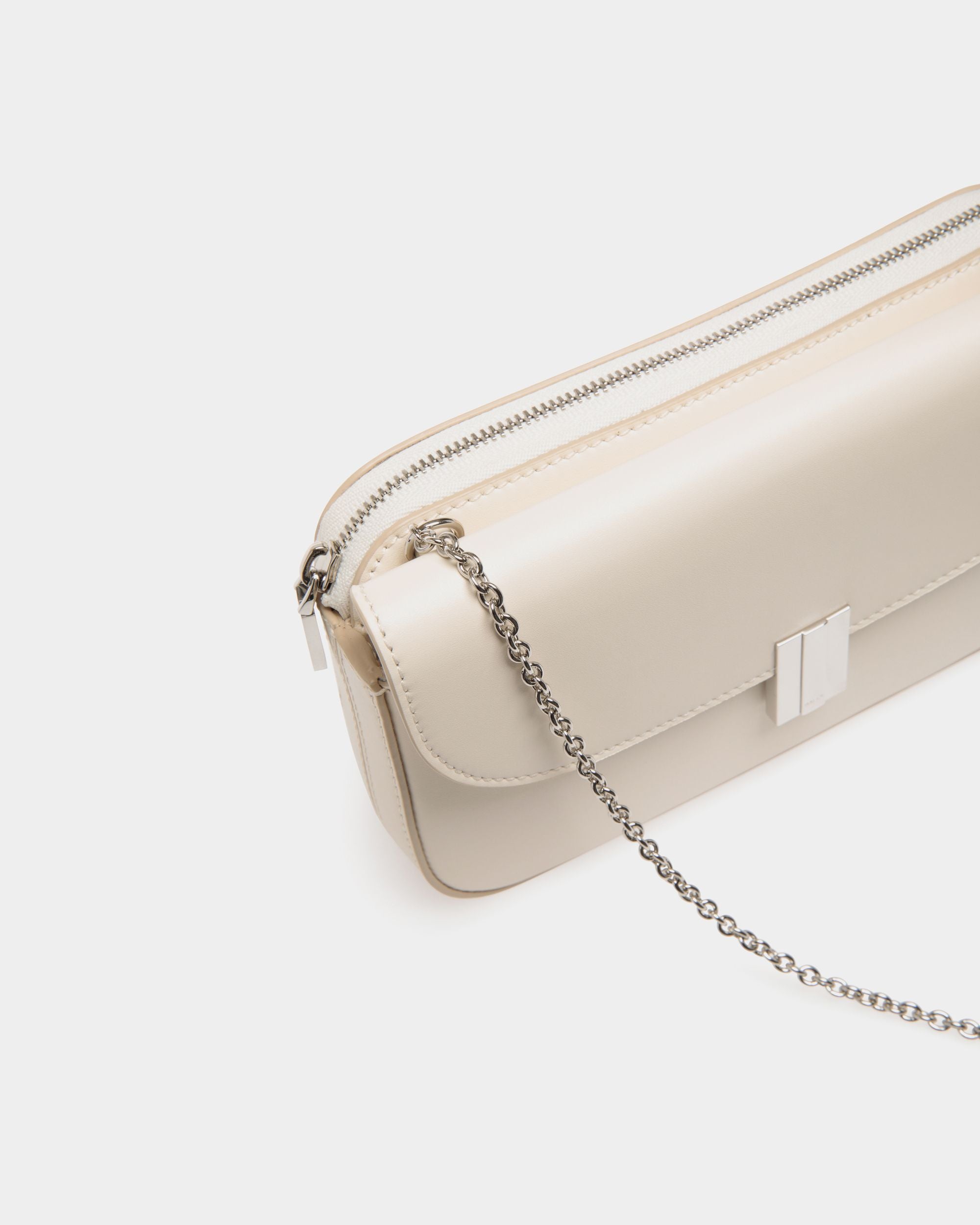 Ollam Phone Wallet in White Leather - Women's - Bally - 04