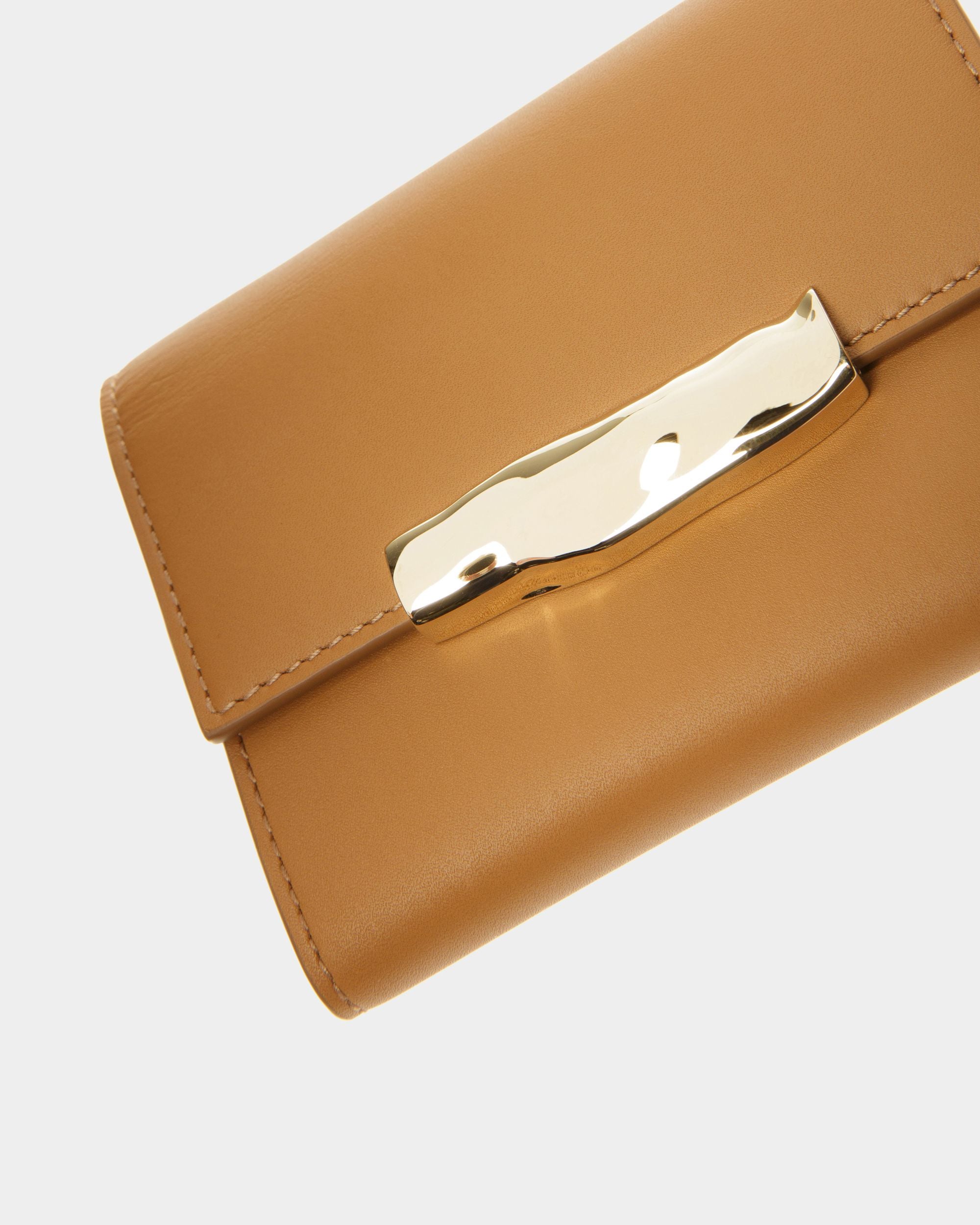 Baroque Wallet In Desert Leather - Women's - Bally - 04