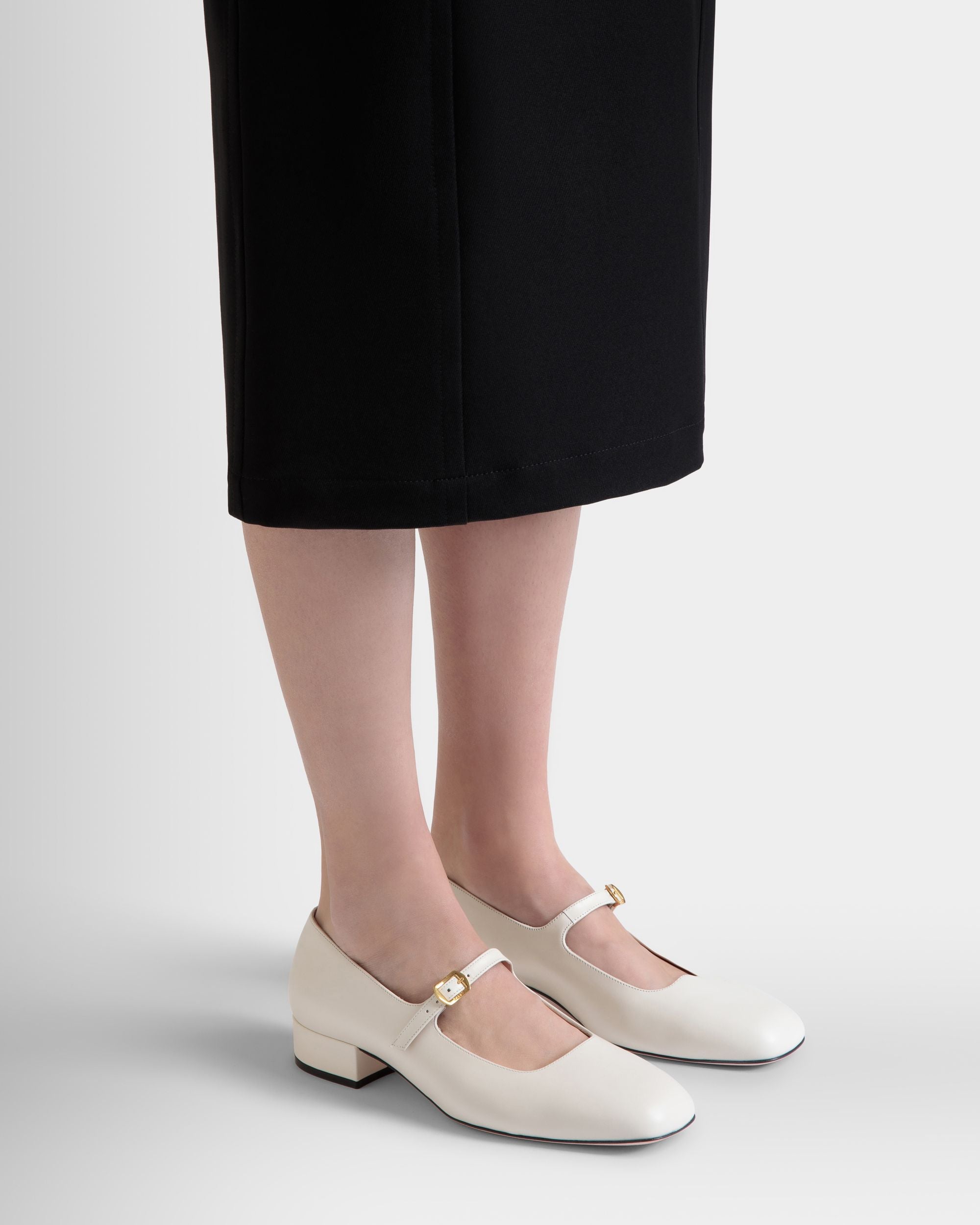 Ballyrina Pump in White Leather - Women's - Bally - 02