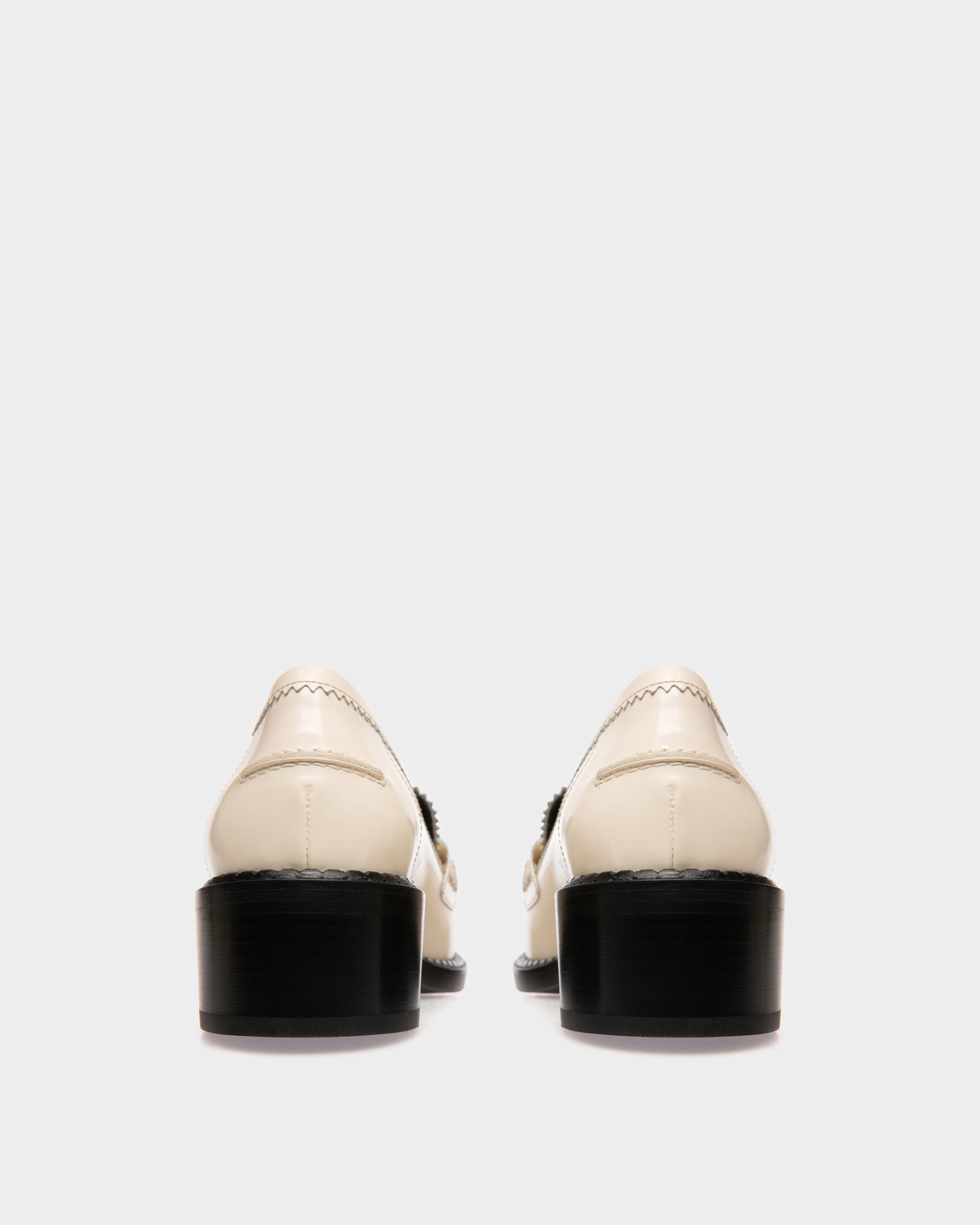 Ellyane Leather Mocassins In Bone - Women's - Bally - 04