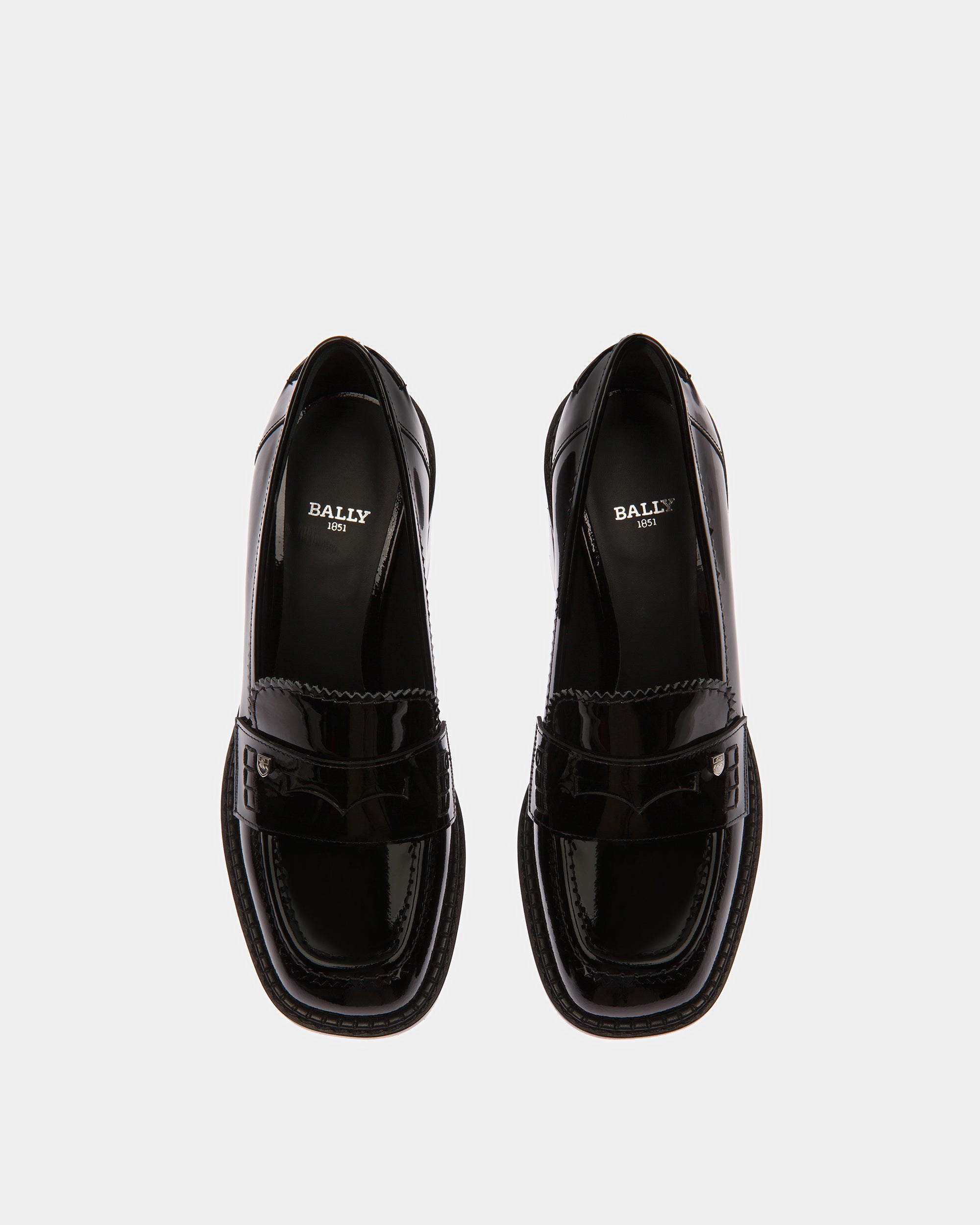 Elly Leather Moccasins In Black - Women's - Bally - 02