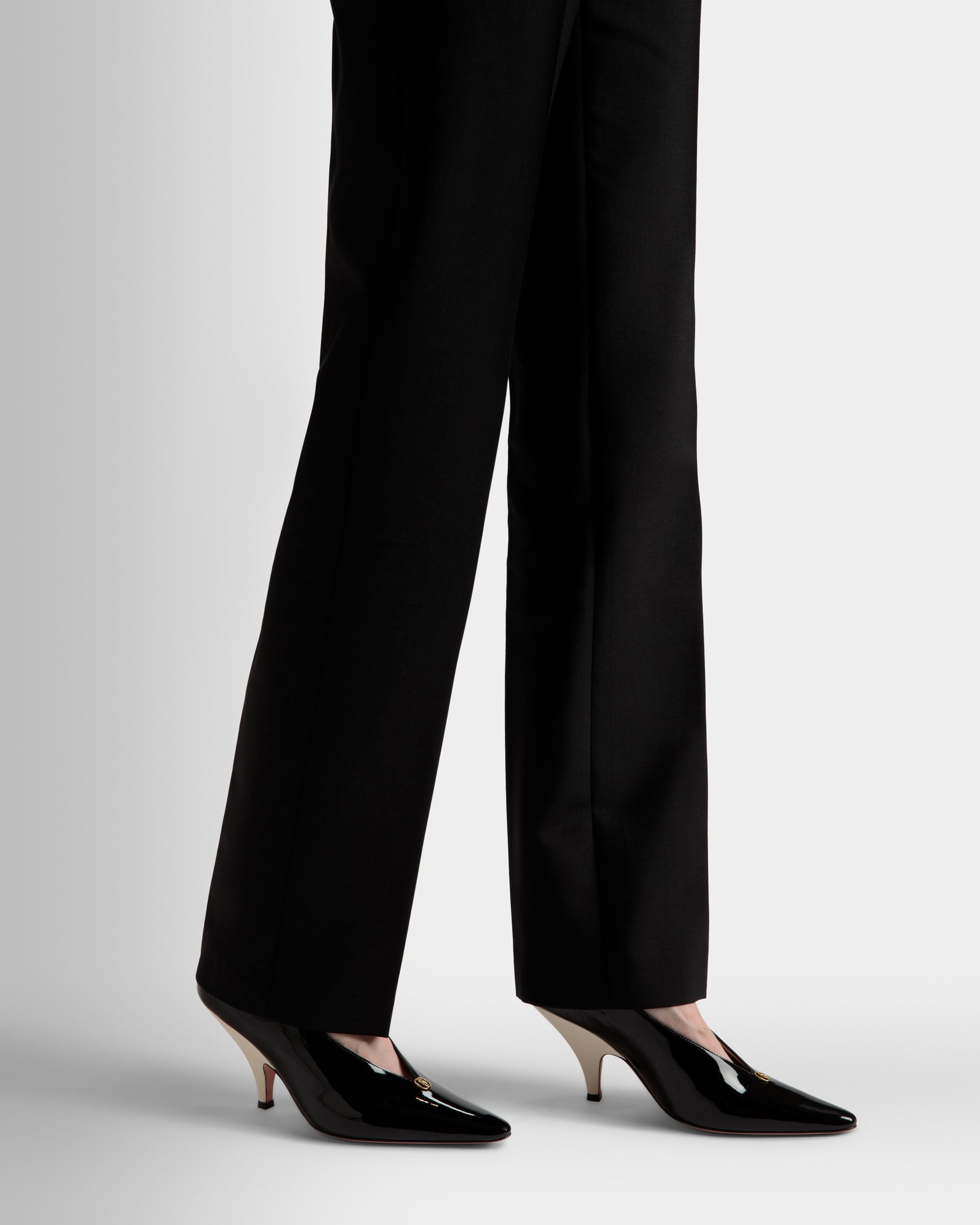 Katy Pumps In Black And Bone Leather - Women's - Bally - 02